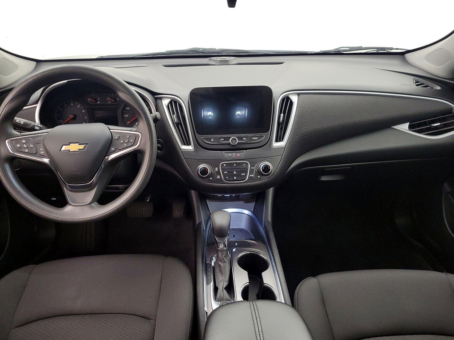 Thumbnail: 2023 Chevrolet Malibu - 9
