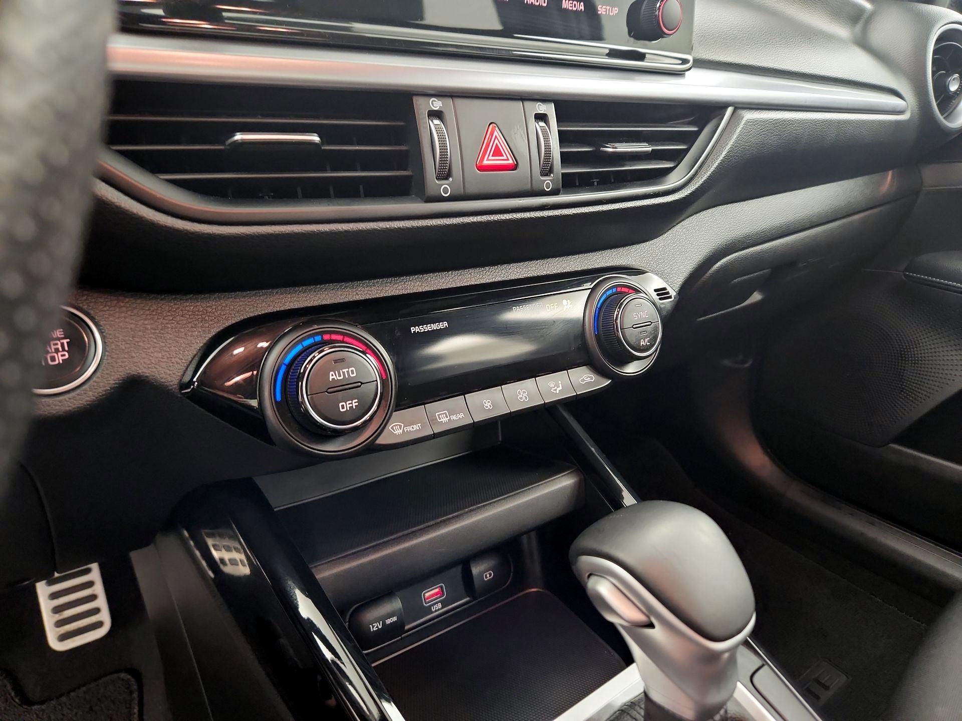Thumbnail: 2023 Kia Forte - 17