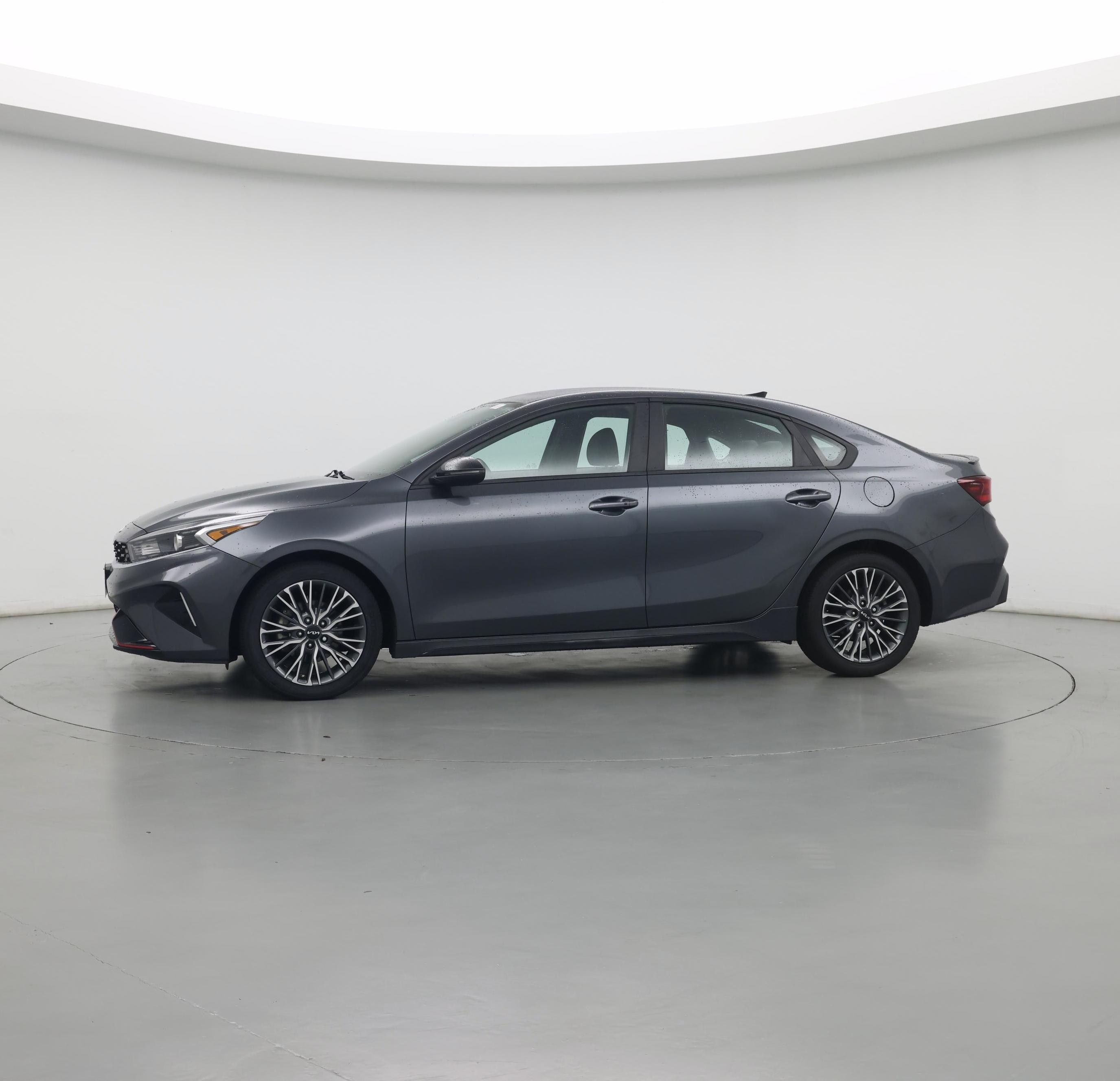 Thumbnail: 2023 Kia Forte - 4