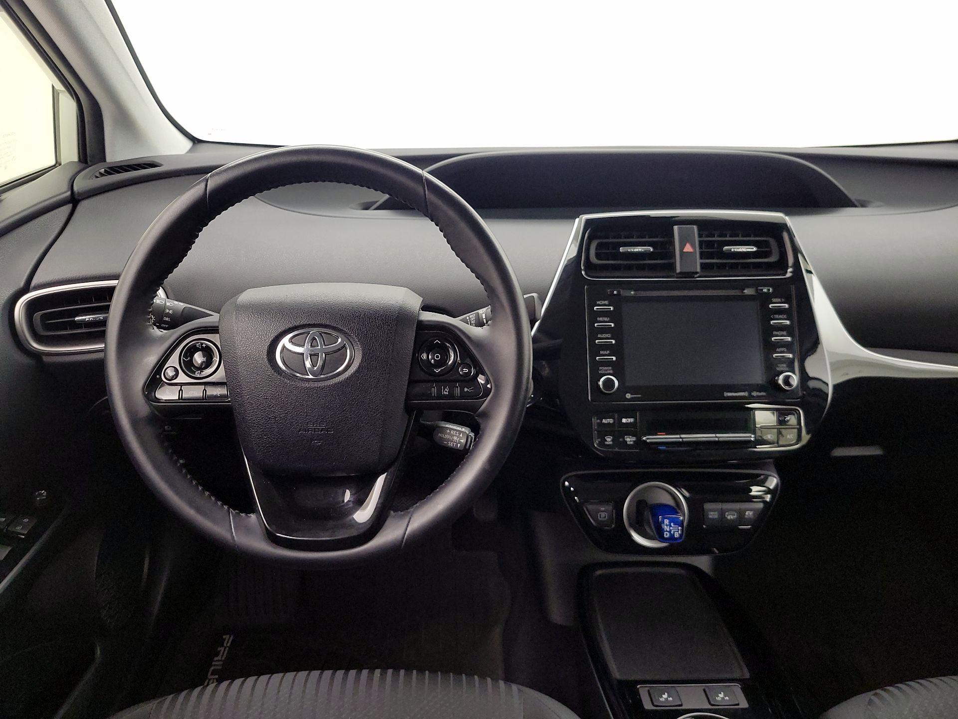 Thumbnail: 2020 Toyota Prius Prime - 10