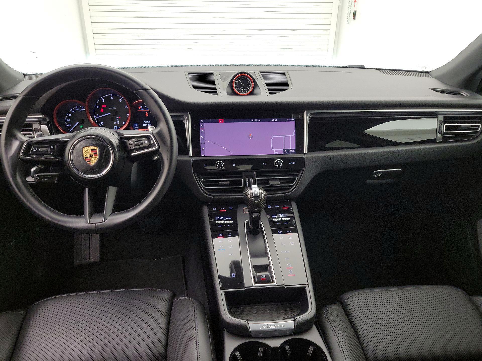 Thumbnail: 2022 Porsche Macan - 9