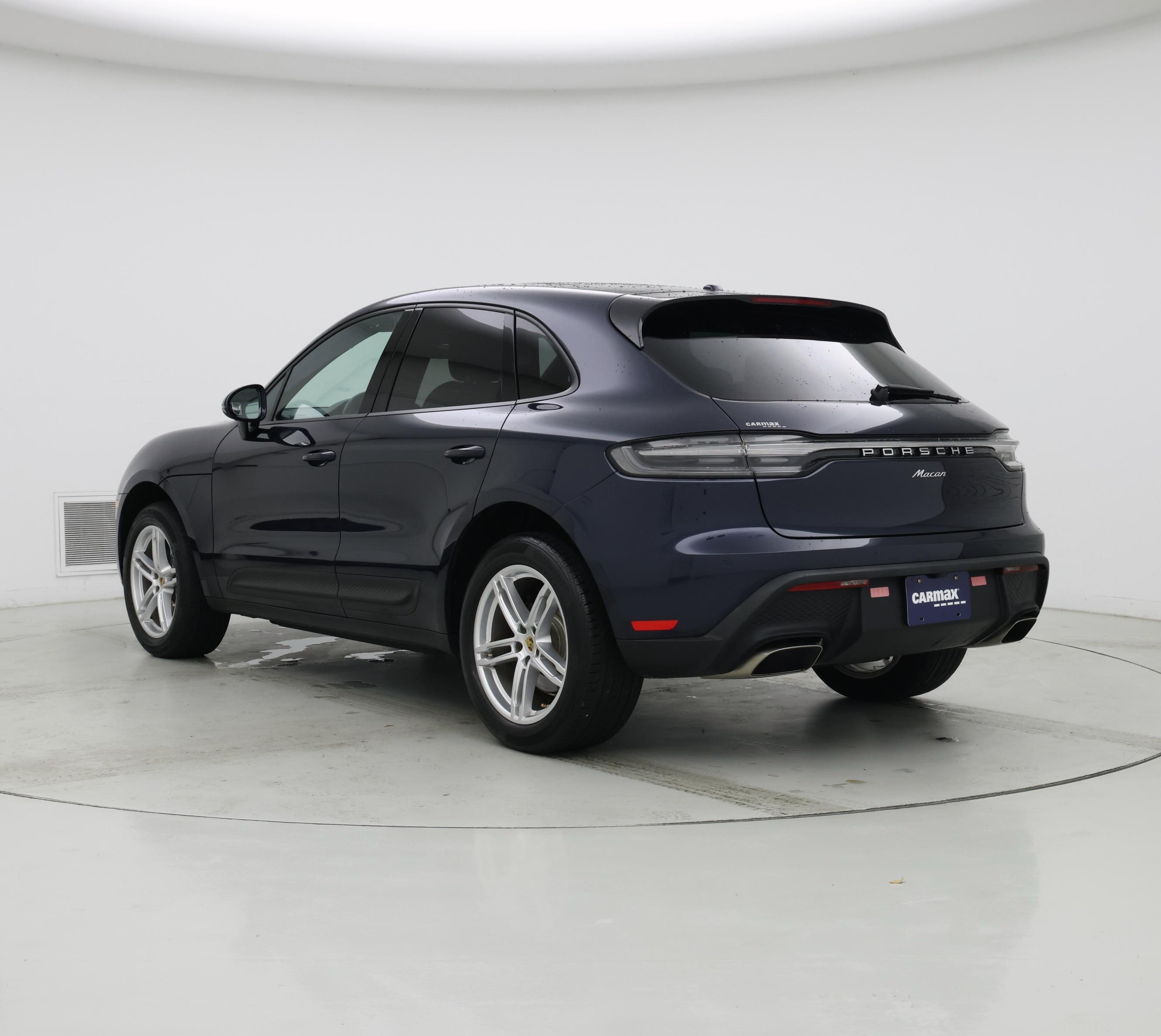 Thumbnail: 2022 Porsche Macan - 2