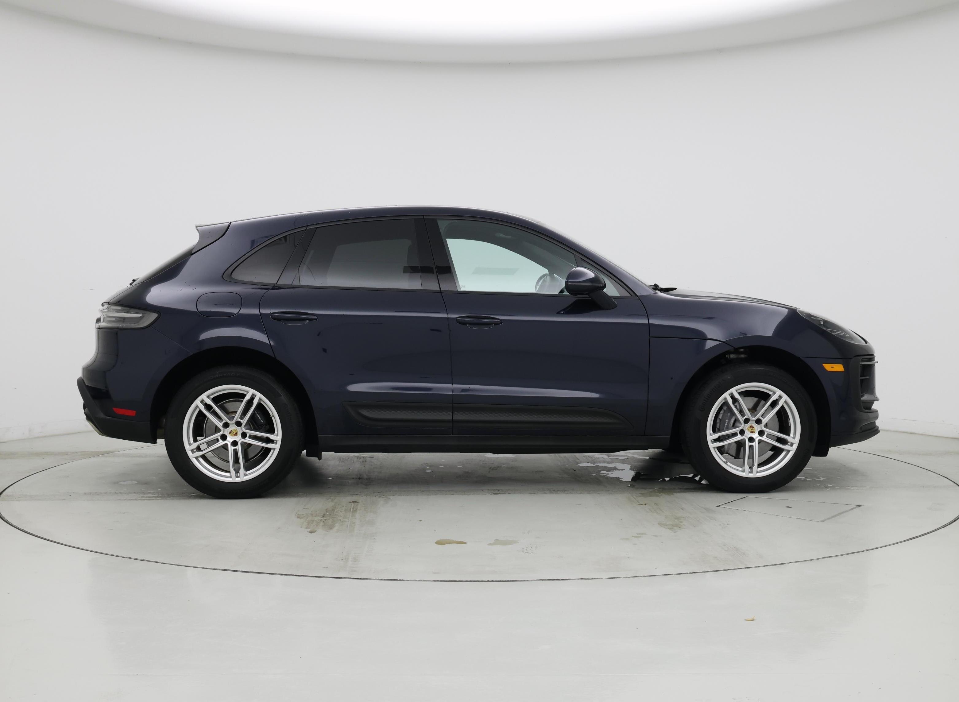 Thumbnail: 2022 Porsche Macan - 7