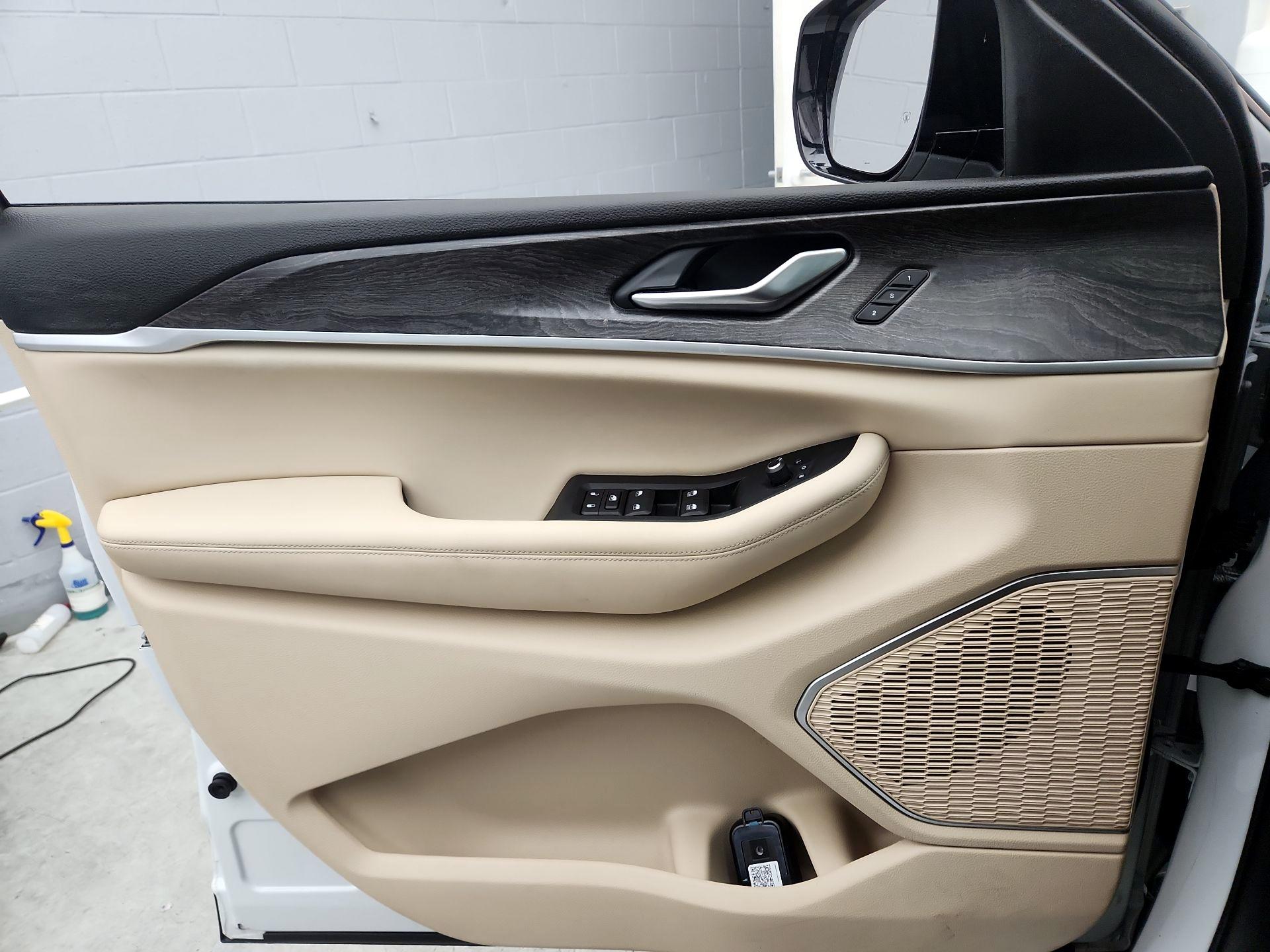 Thumbnail: 2022 Jeep Grand Cherokee - 12