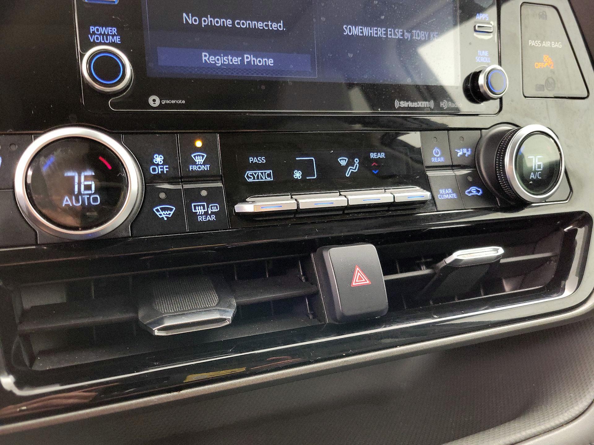Thumbnail: 2021 Toyota Highlander - 16
