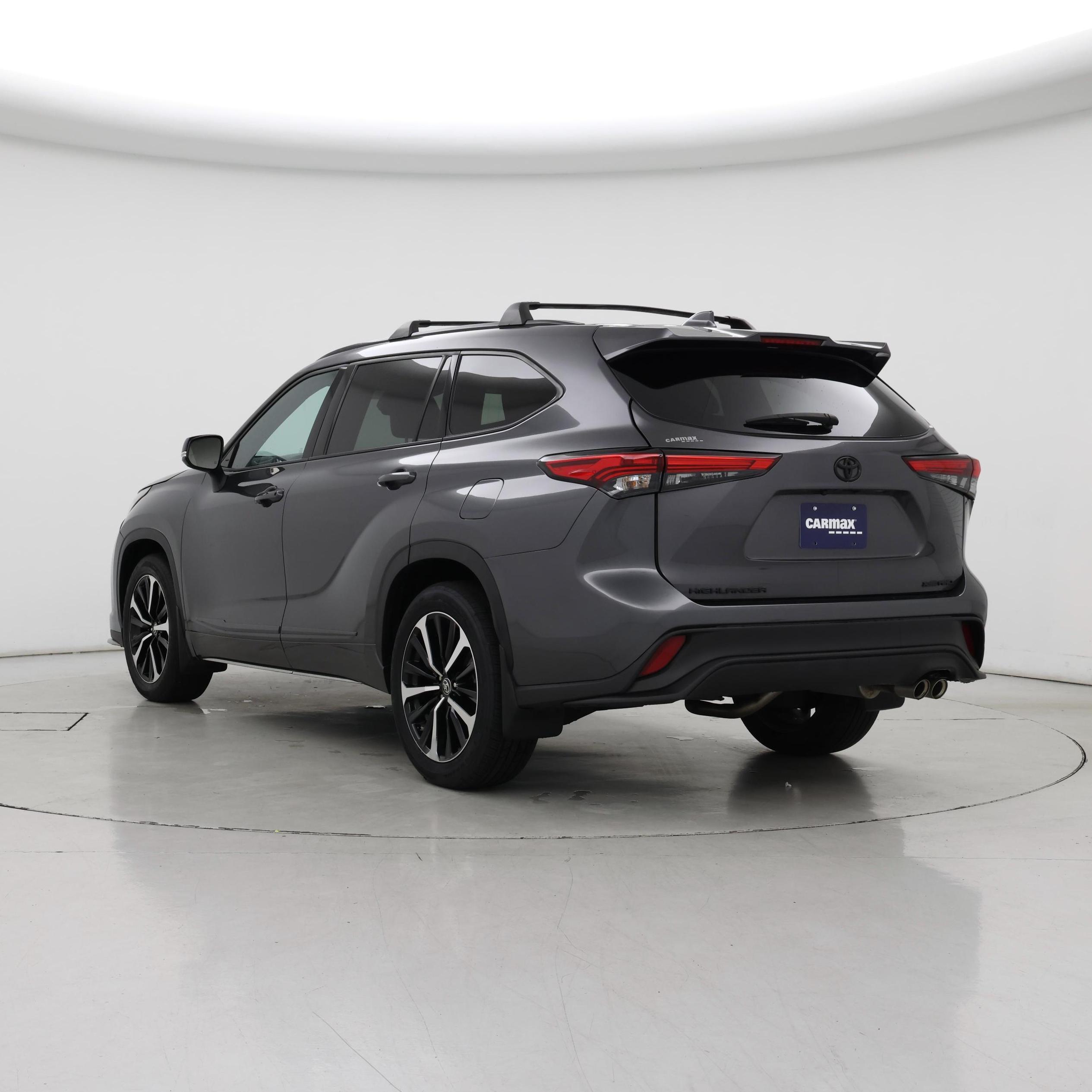 Thumbnail: 2022 Toyota Highlander - 2