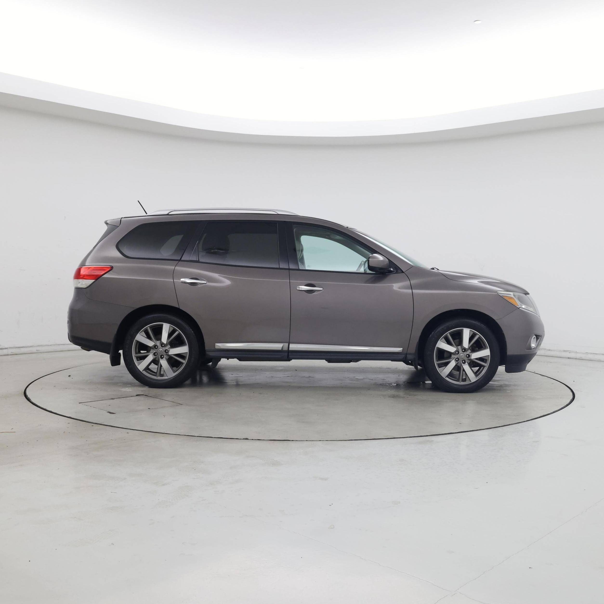 Thumbnail: 2014 Nissan Pathfinder - 7