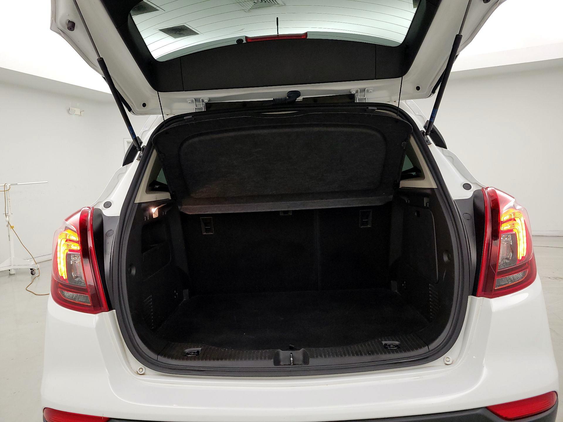 Thumbnail: 2021 Buick Encore - 18
