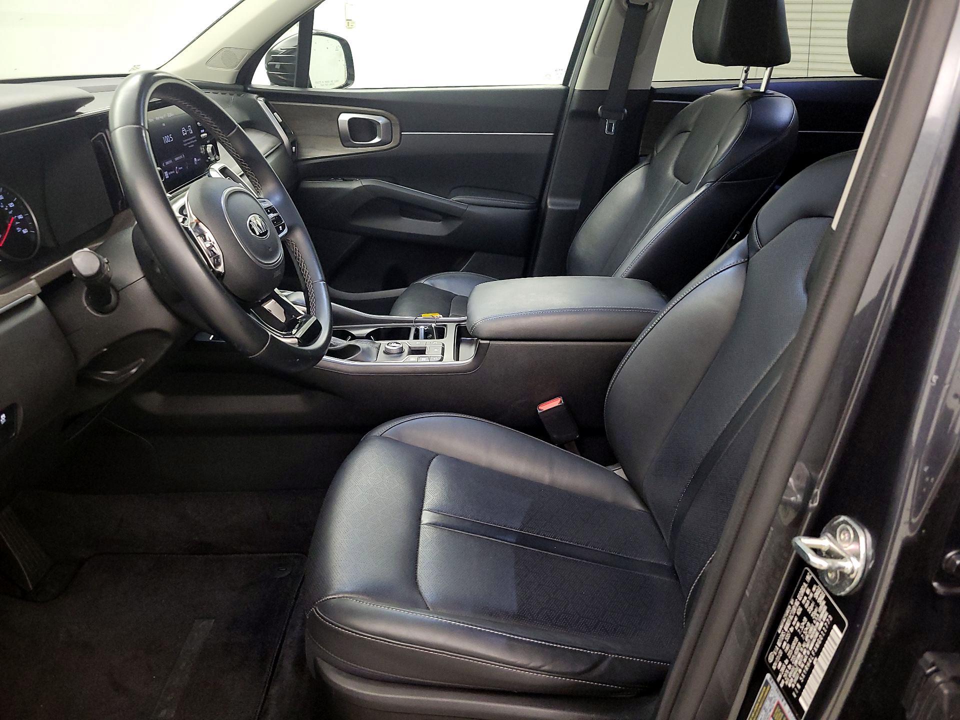 Thumbnail: 2021 Kia Sorento - 9