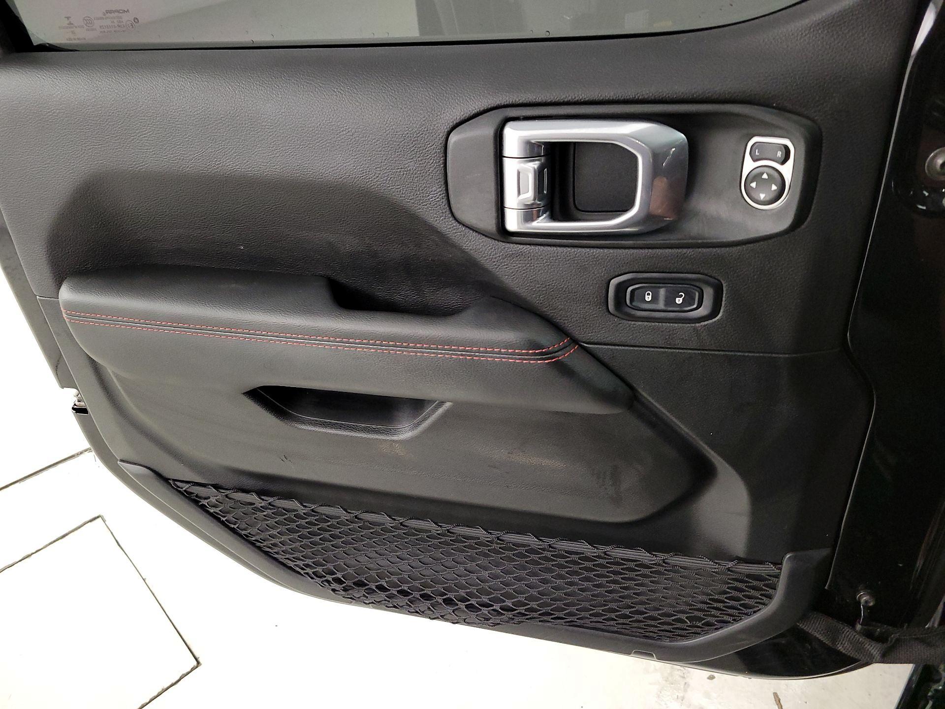 Thumbnail: 2021 Jeep Wrangler - 10