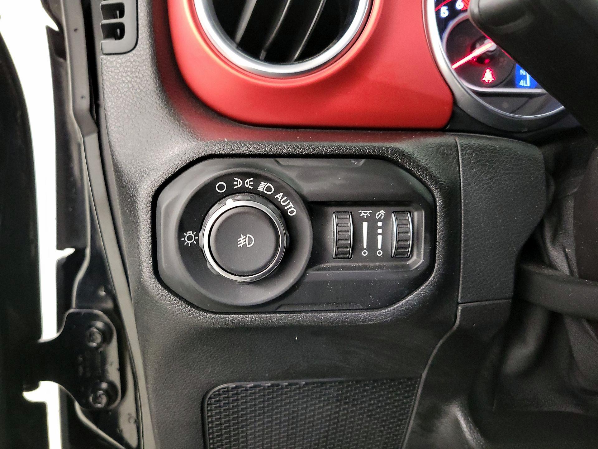 Thumbnail: 2021 Jeep Wrangler - 11