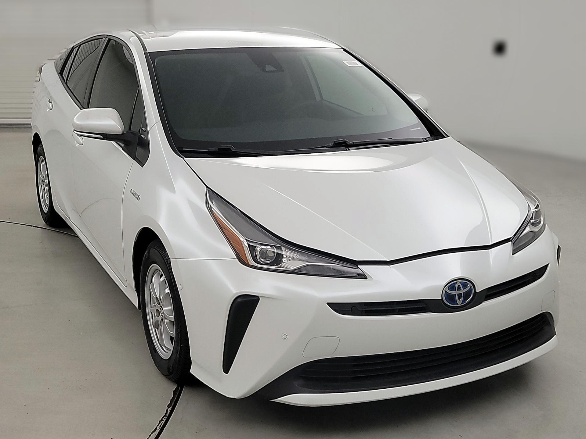Thumbnail: 2022 Toyota Prius - 1