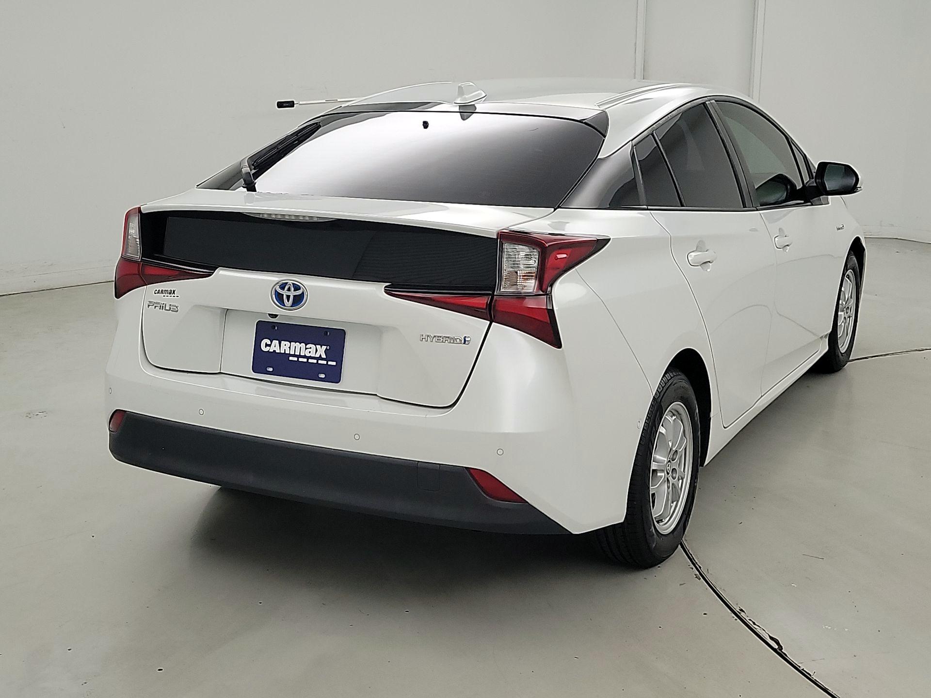 Thumbnail: 2022 Toyota Prius - 5