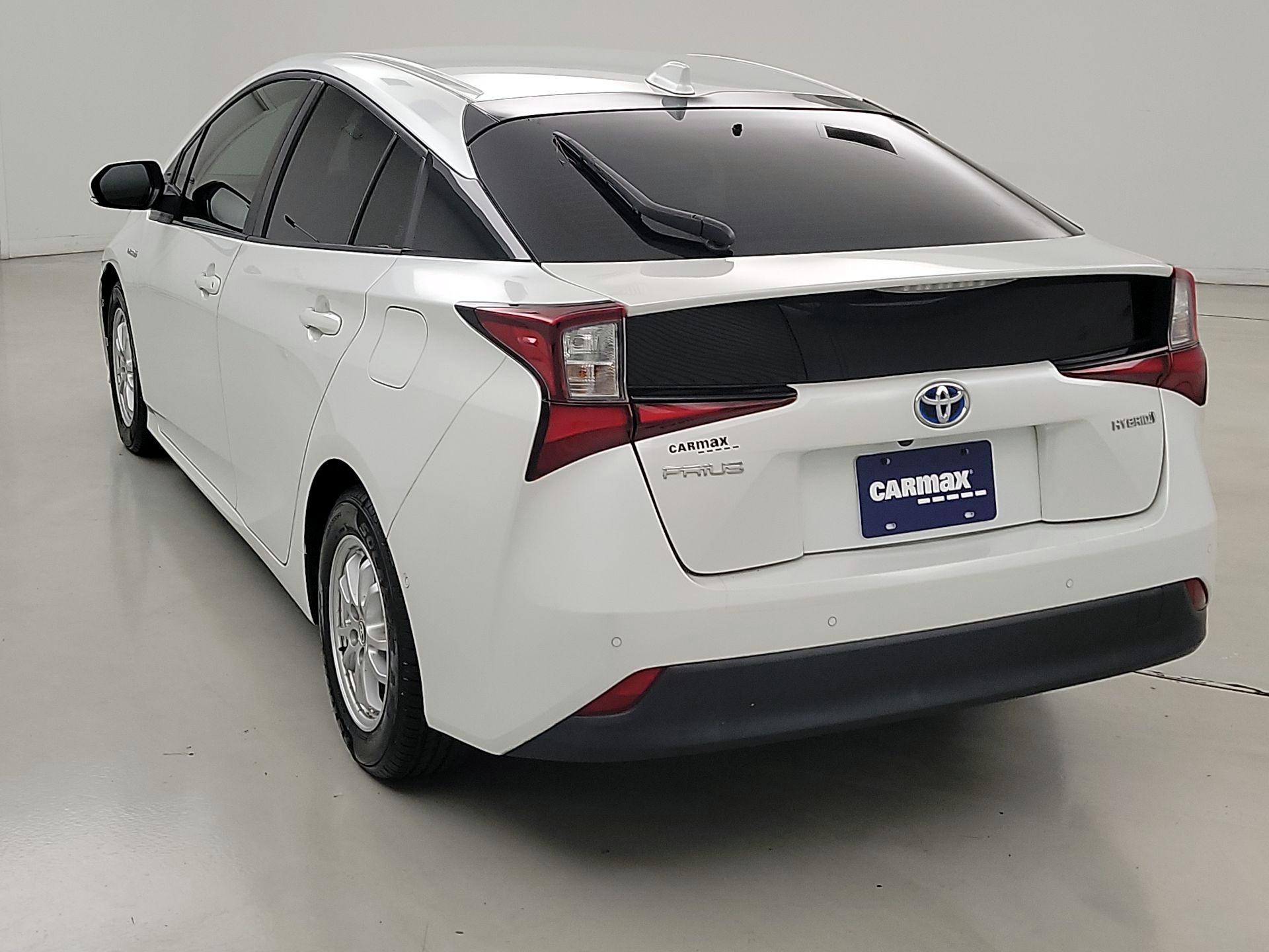 Thumbnail: 2022 Toyota Prius - 7