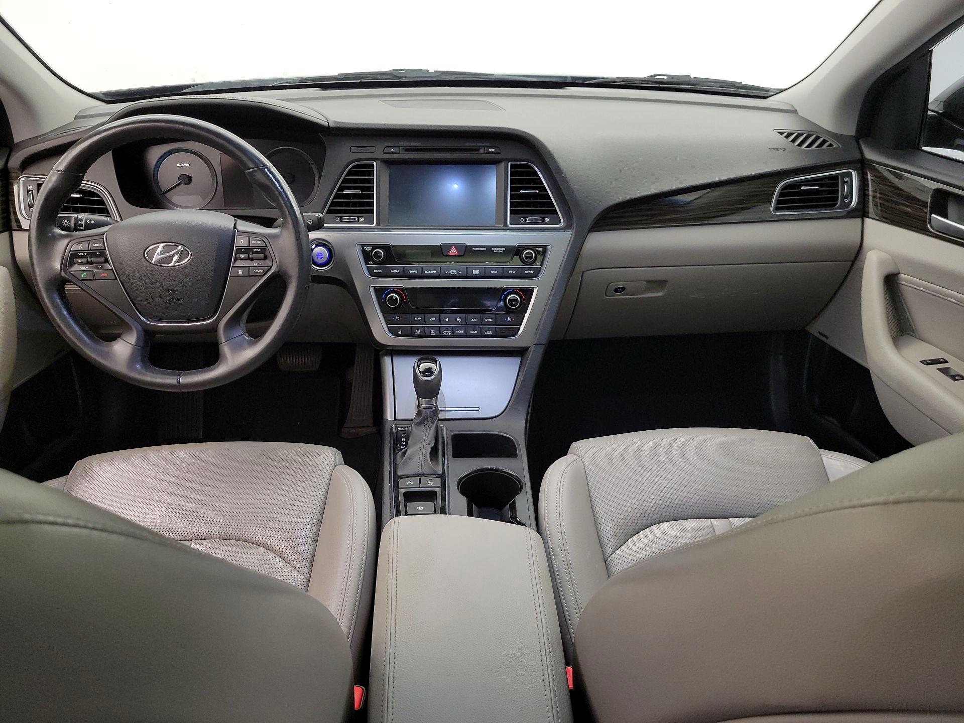 Thumbnail: 2016 Hyundai Sonata - 9