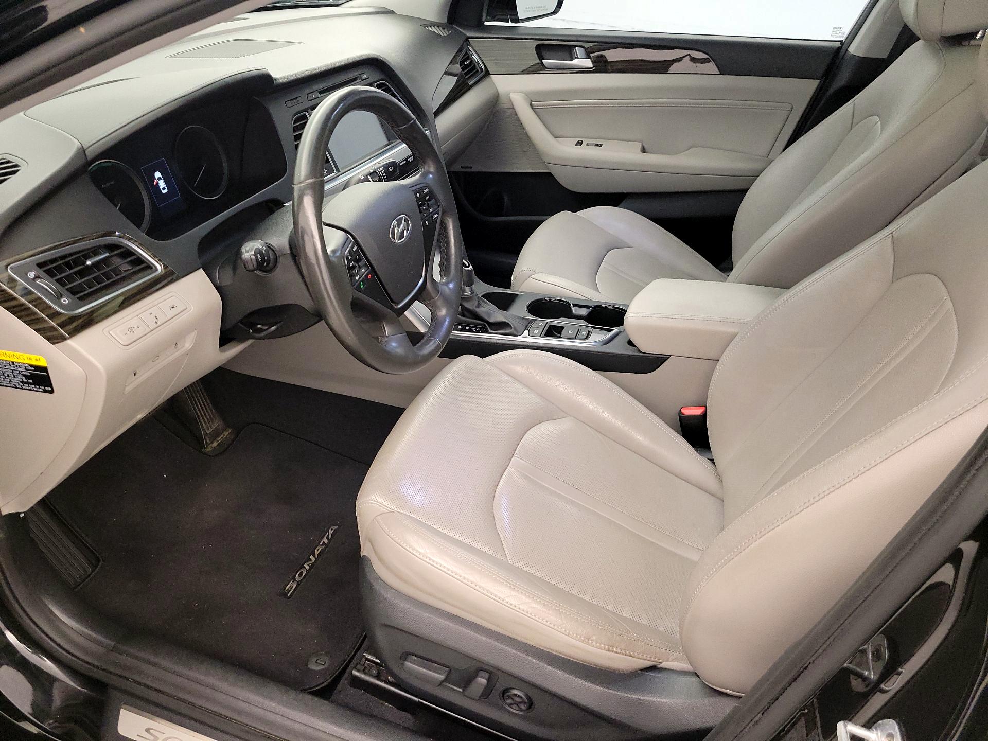 Thumbnail: 2016 Hyundai Sonata - 11