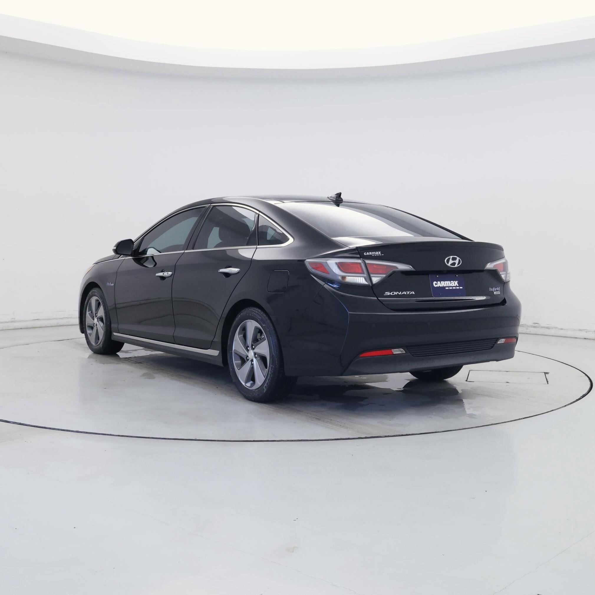 Thumbnail: 2016 Hyundai Sonata - 2