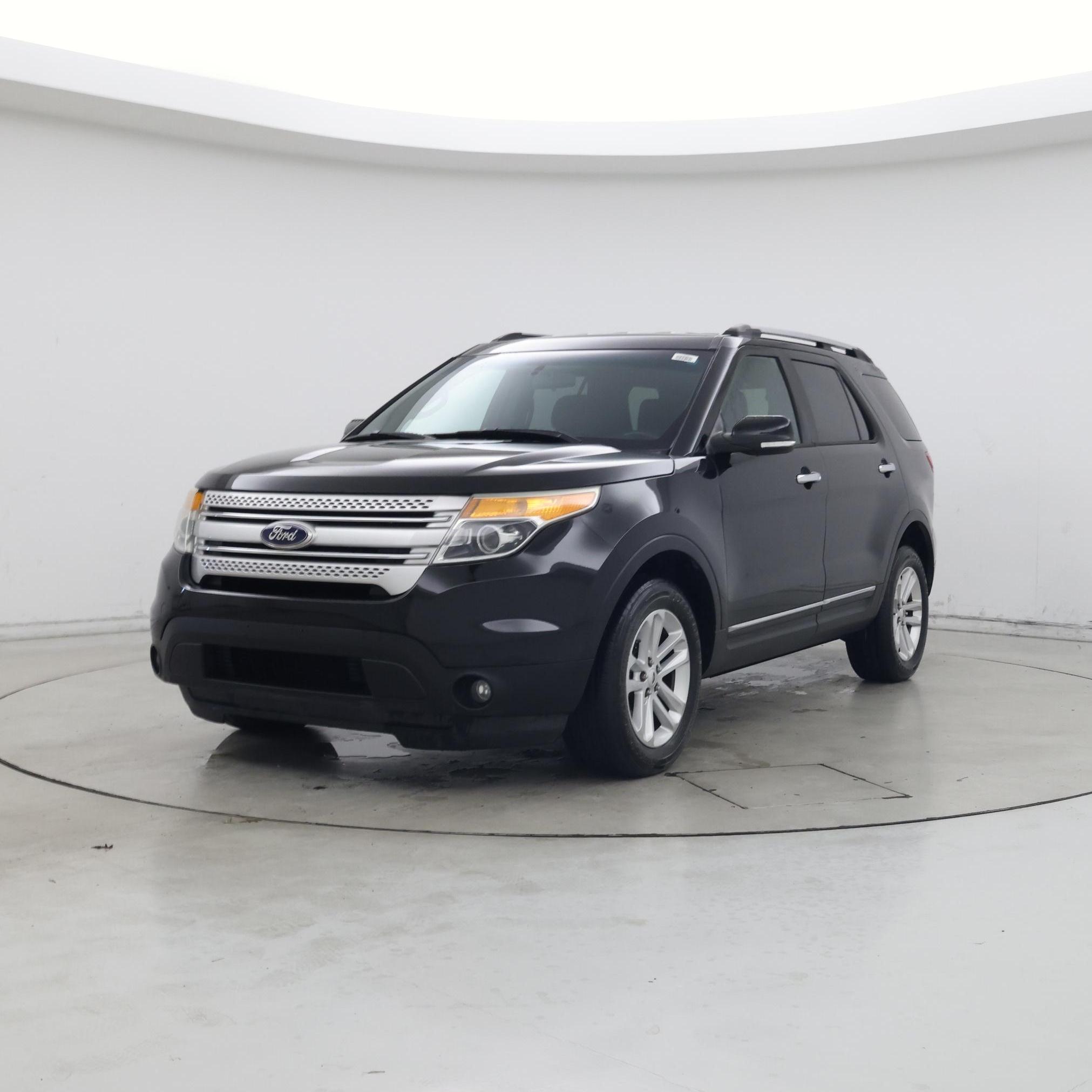 Thumbnail: 2015 Ford Explorer - 4
