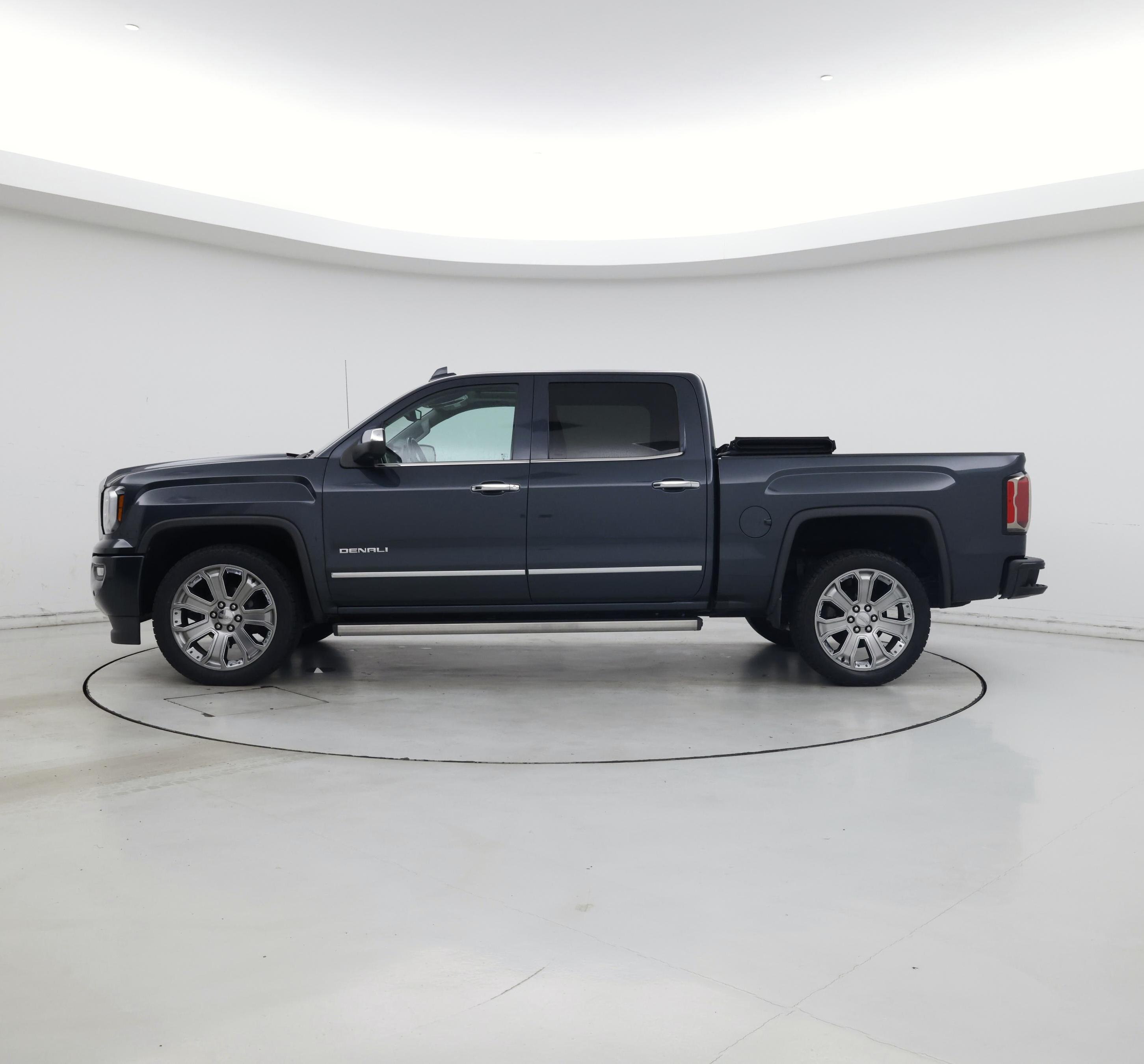 Thumbnail: 2017 GMC Sierra 1500 - 3