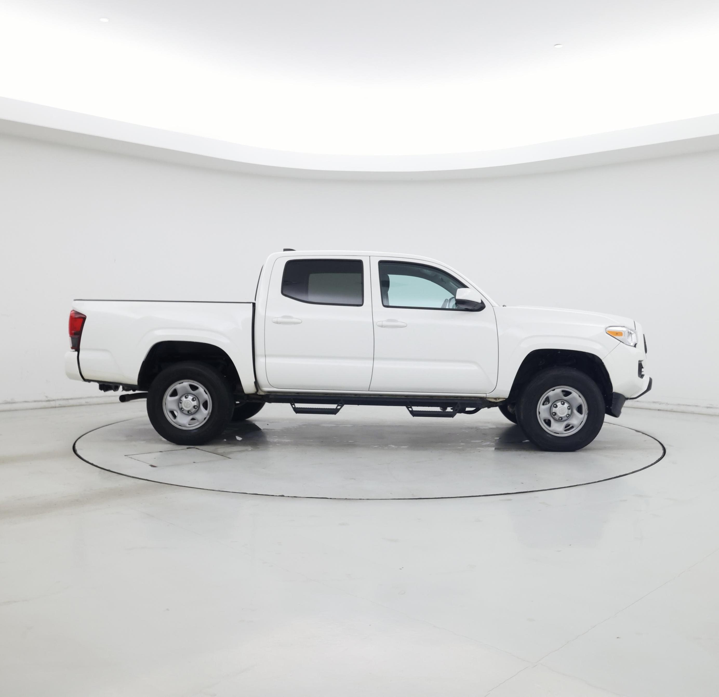 Thumbnail: 2023 Toyota Tacoma - 7
