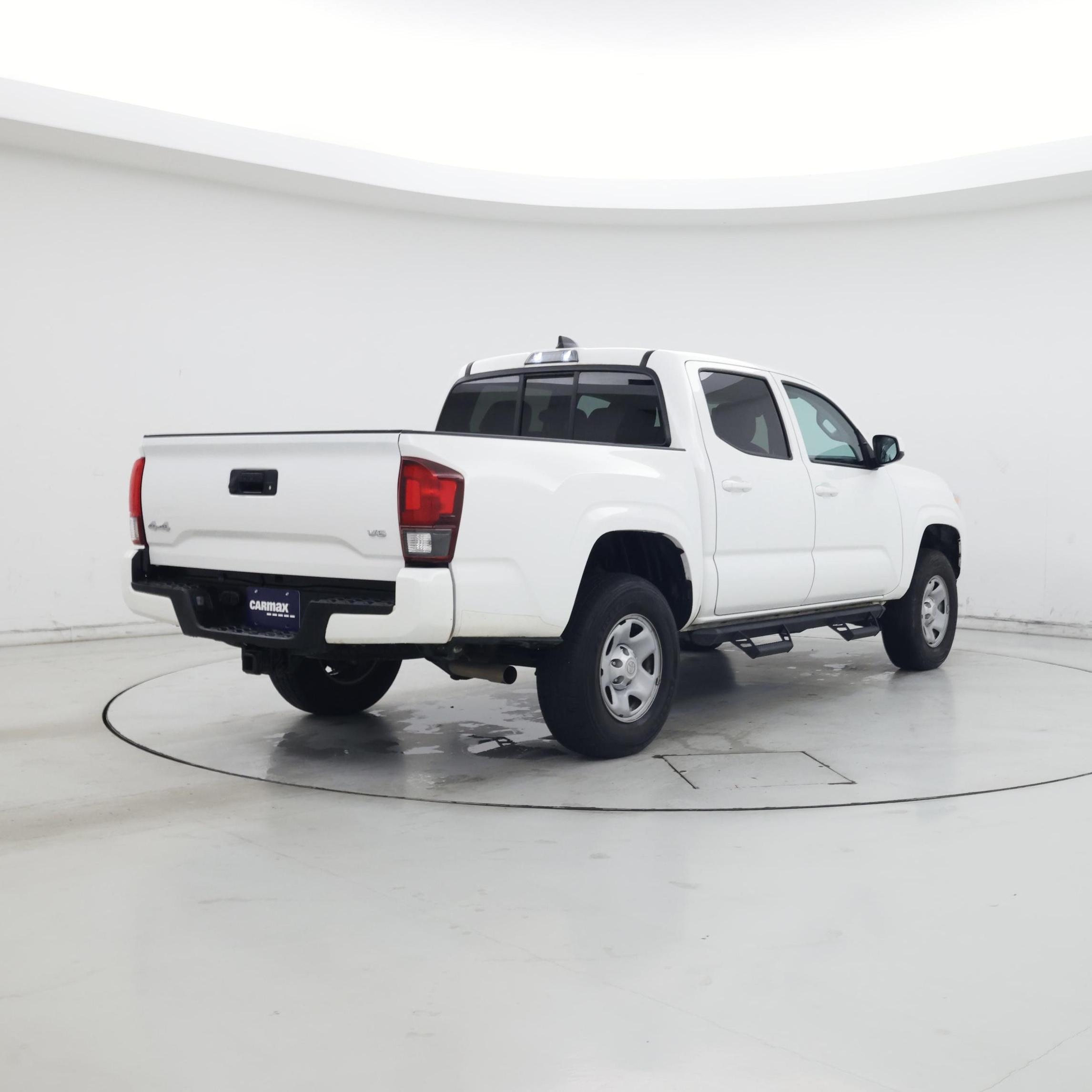 Thumbnail: 2023 Toyota Tacoma - 8