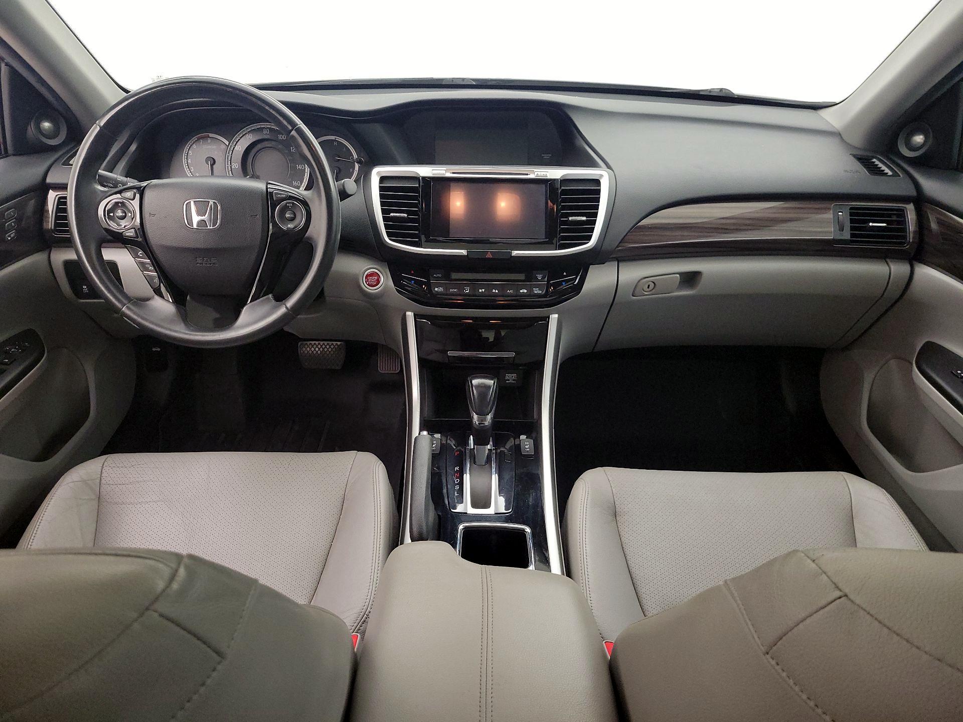 Thumbnail: 2016 Honda Accord - 9