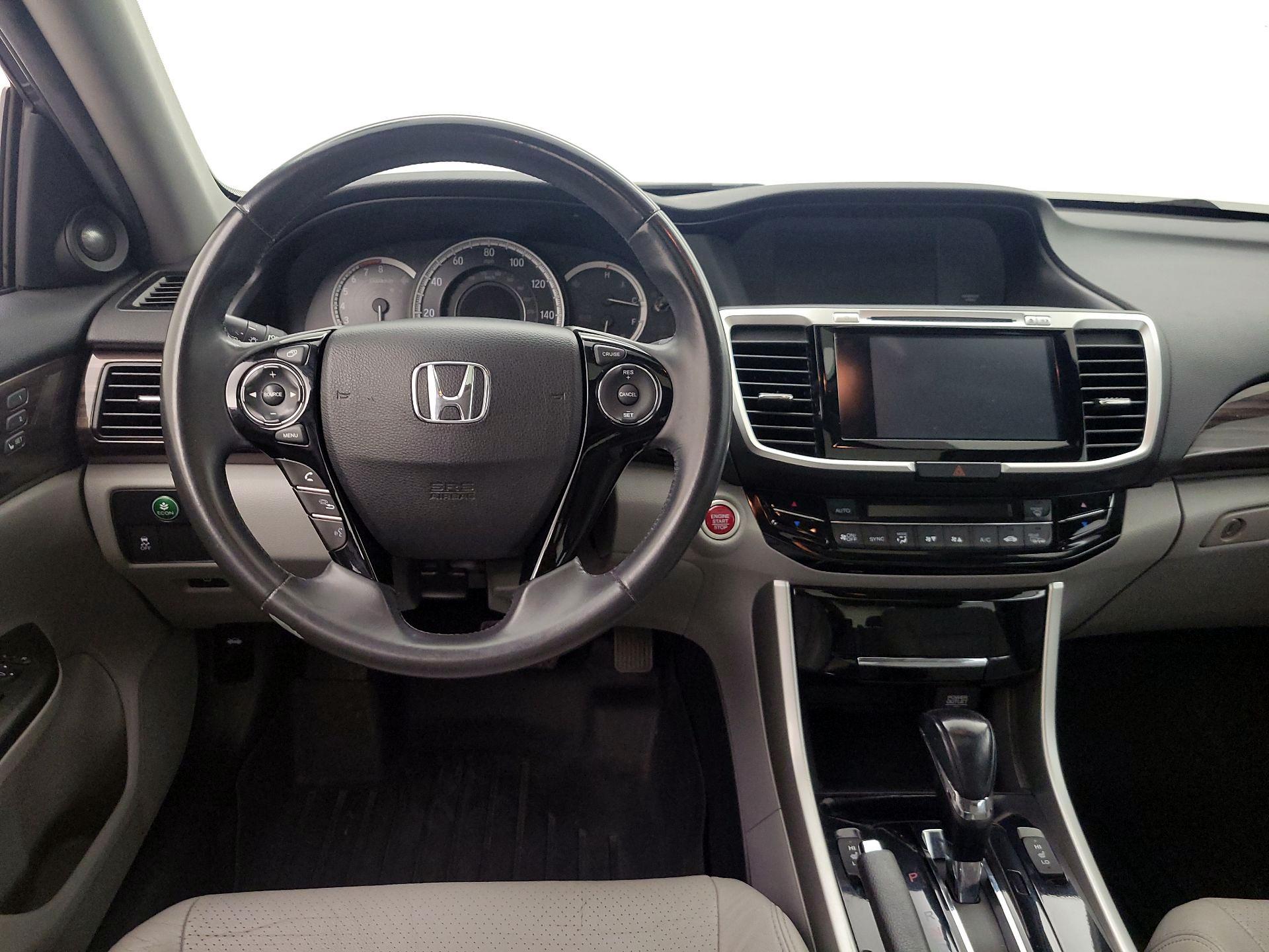 Thumbnail: 2016 Honda Accord - 10
