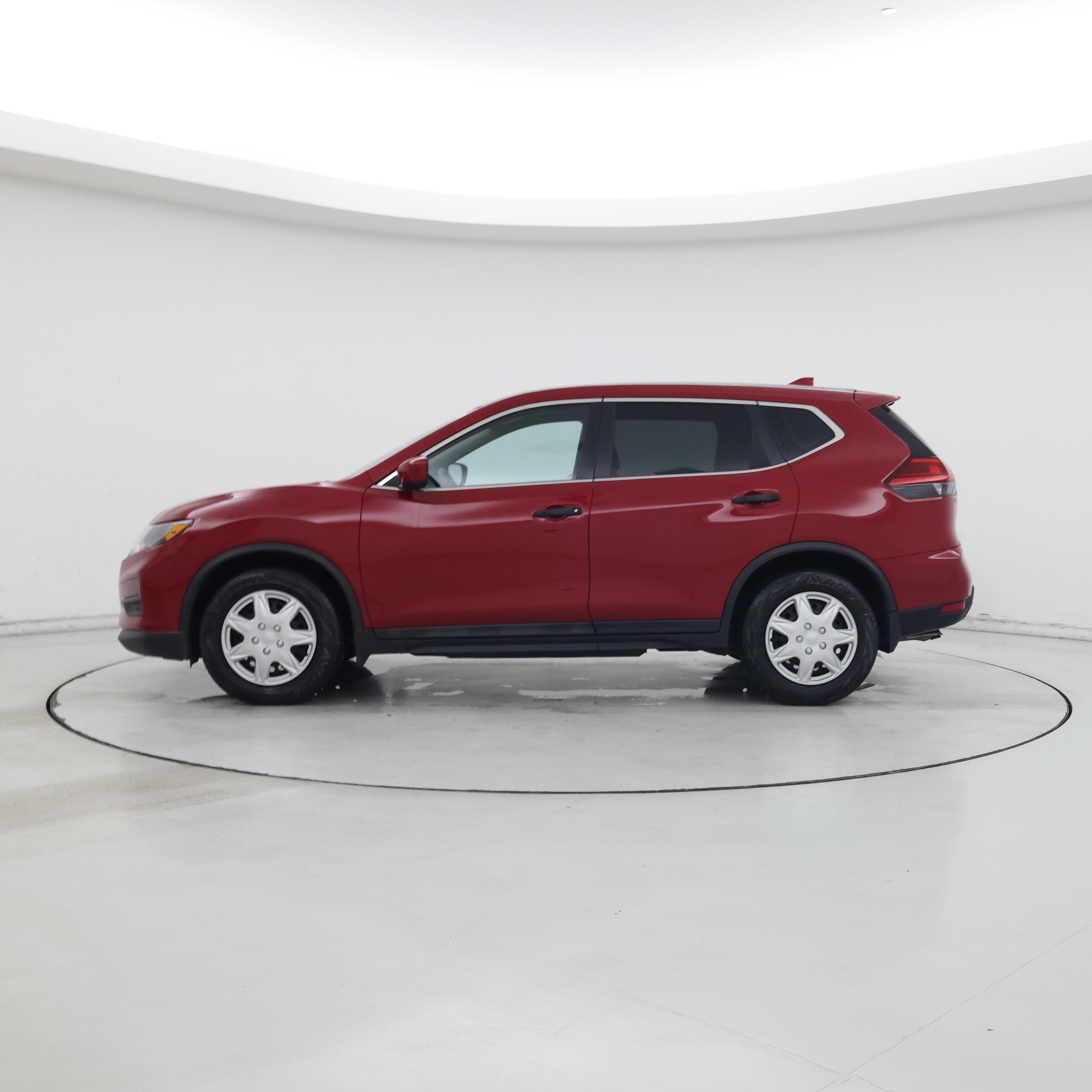 Thumbnail: 2017 Nissan Rogue - 3