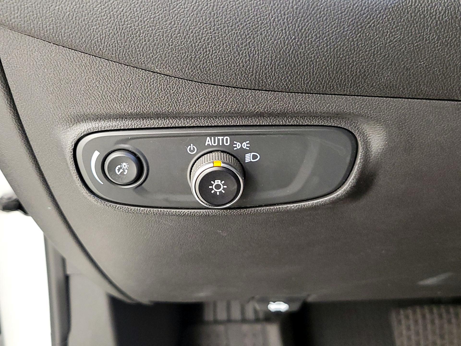 Thumbnail: 2021 Chevrolet Equinox - 13