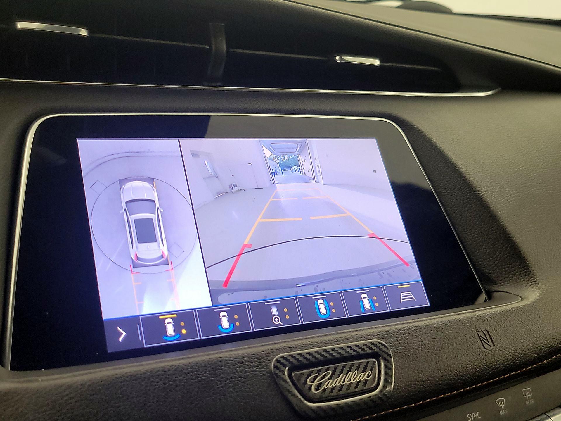 Thumbnail: 2019 Cadillac XT4 - 15
