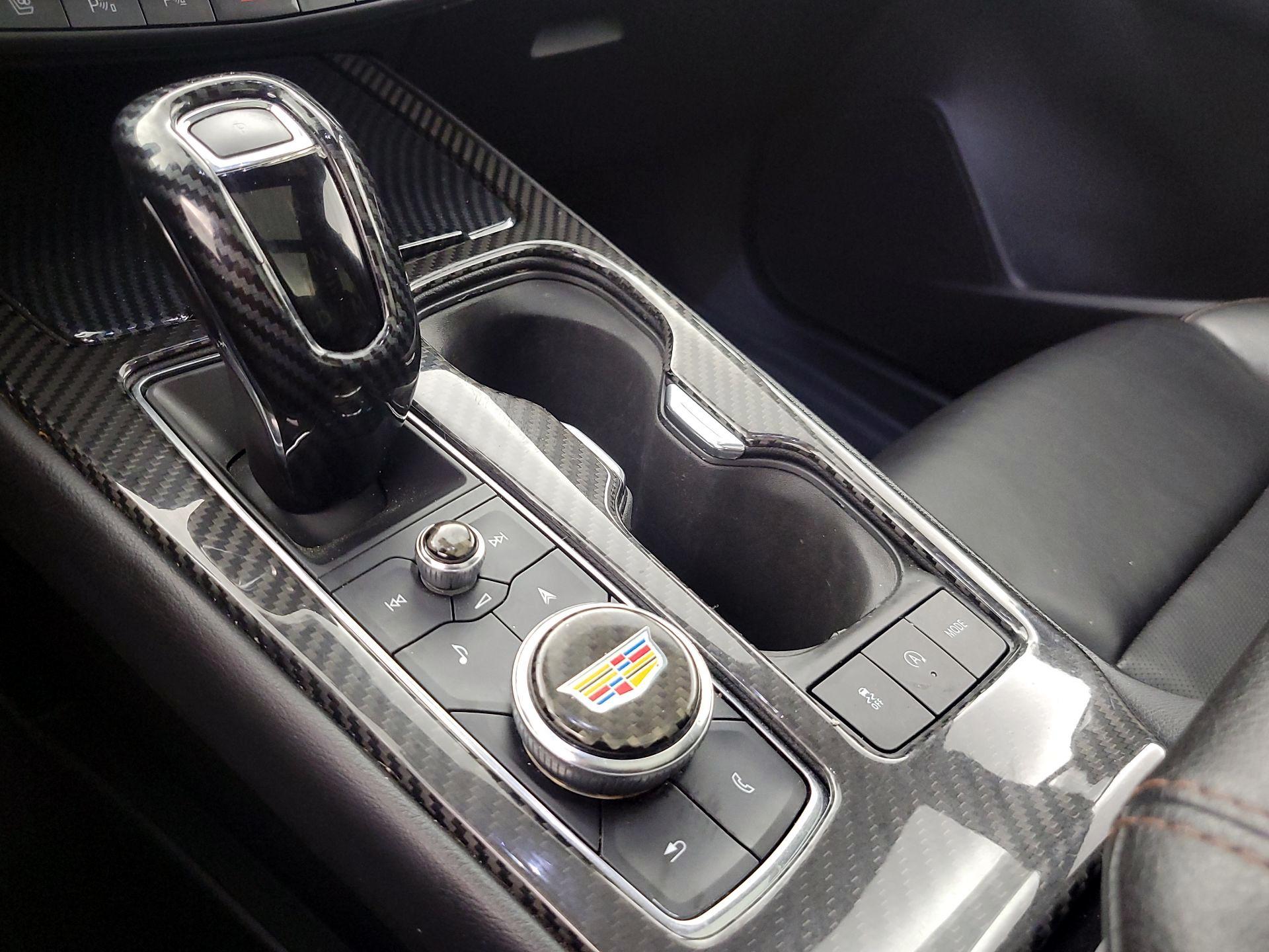 Thumbnail: 2019 Cadillac XT4 - 18