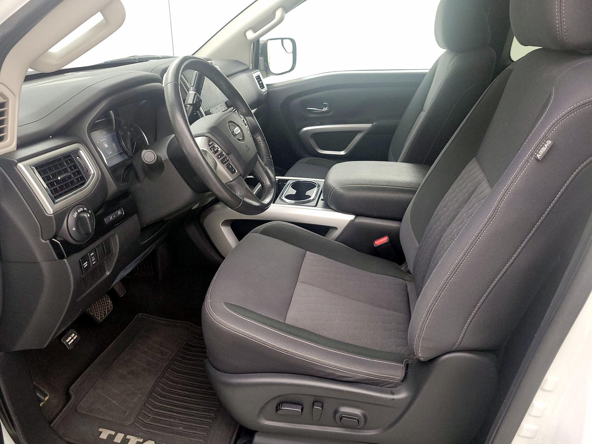 Thumbnail: 2020 Nissan Titan - 11