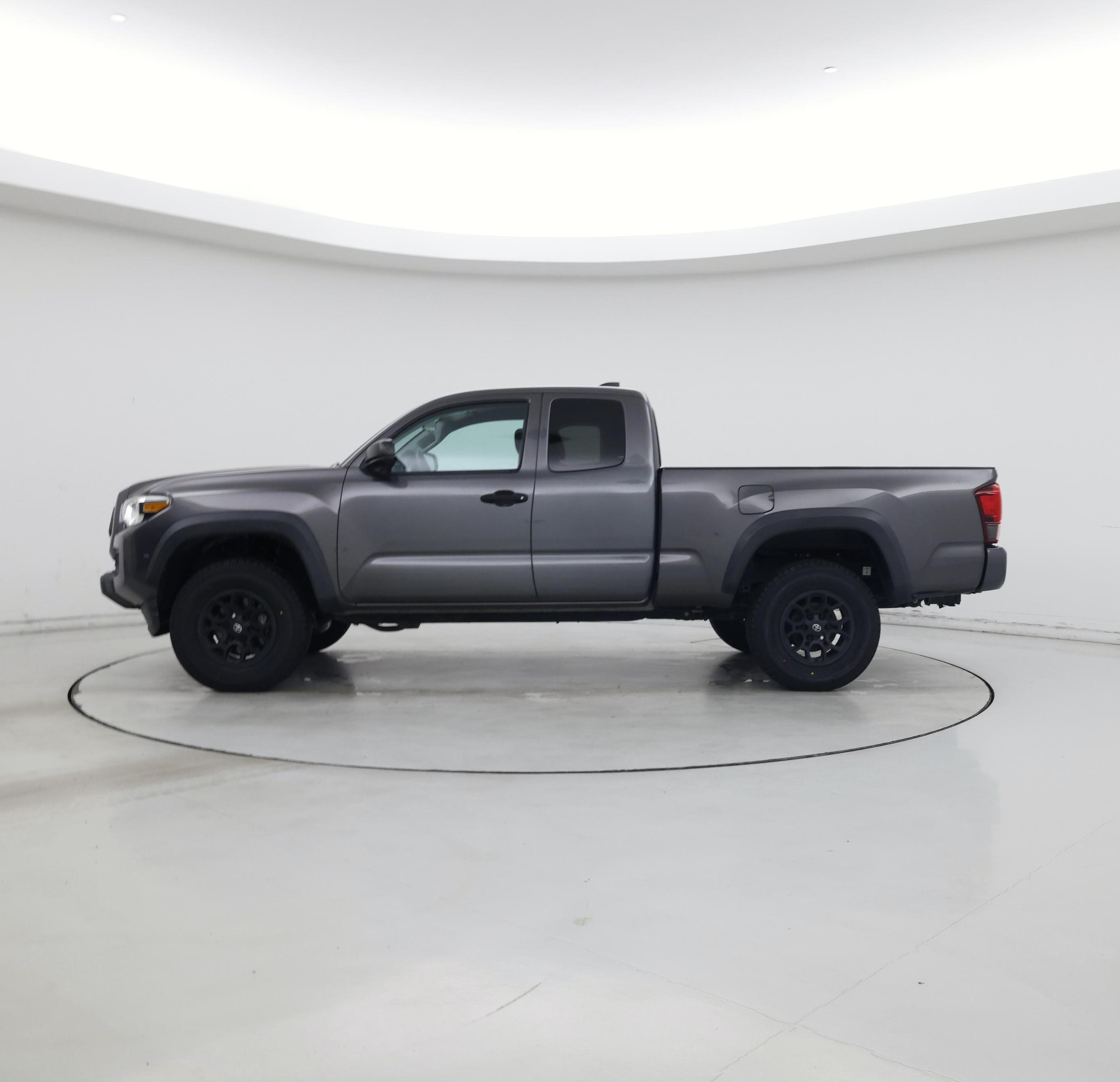 Thumbnail: 2021 Toyota Tacoma - 3