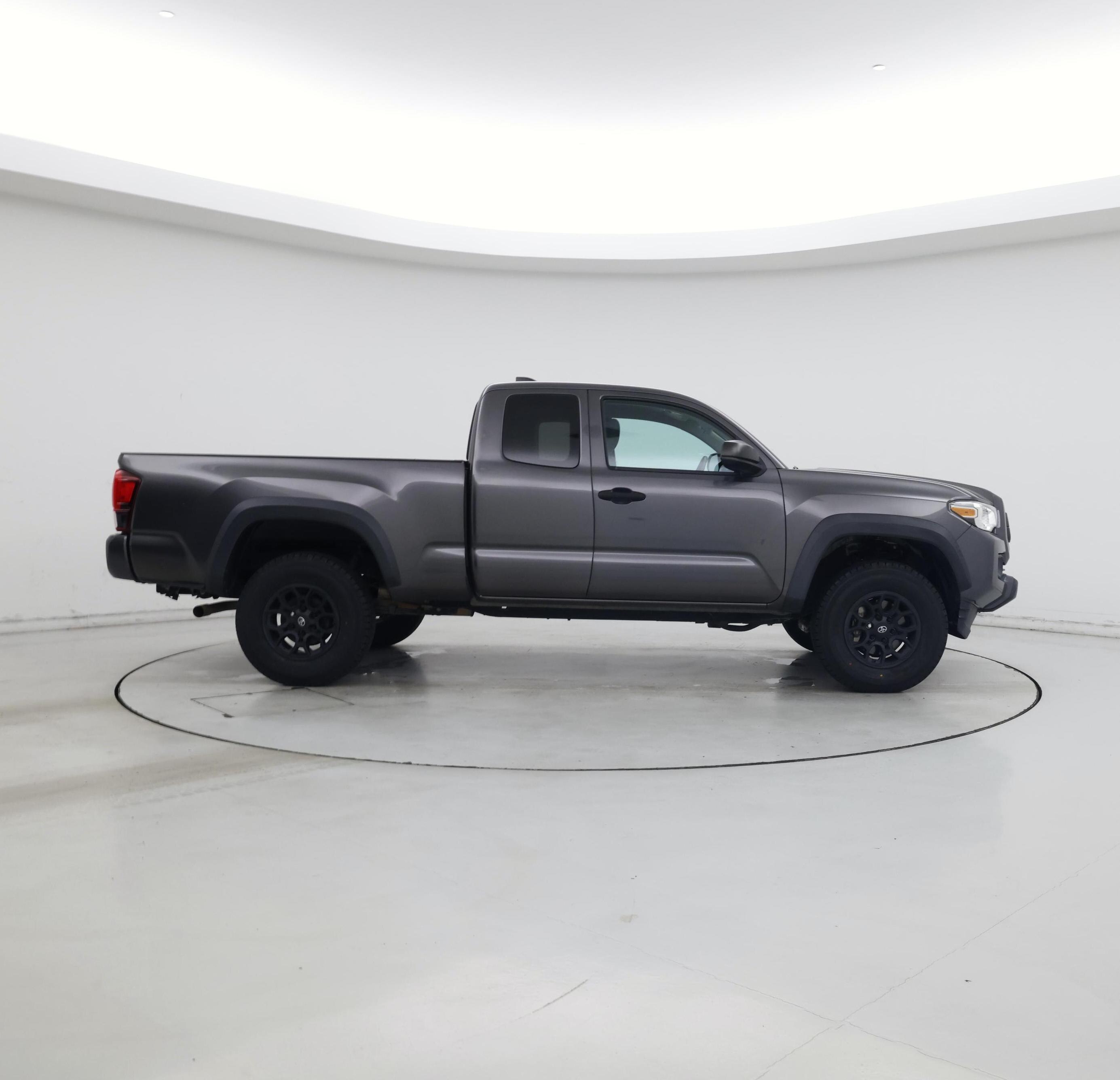 Thumbnail: 2021 Toyota Tacoma - 7