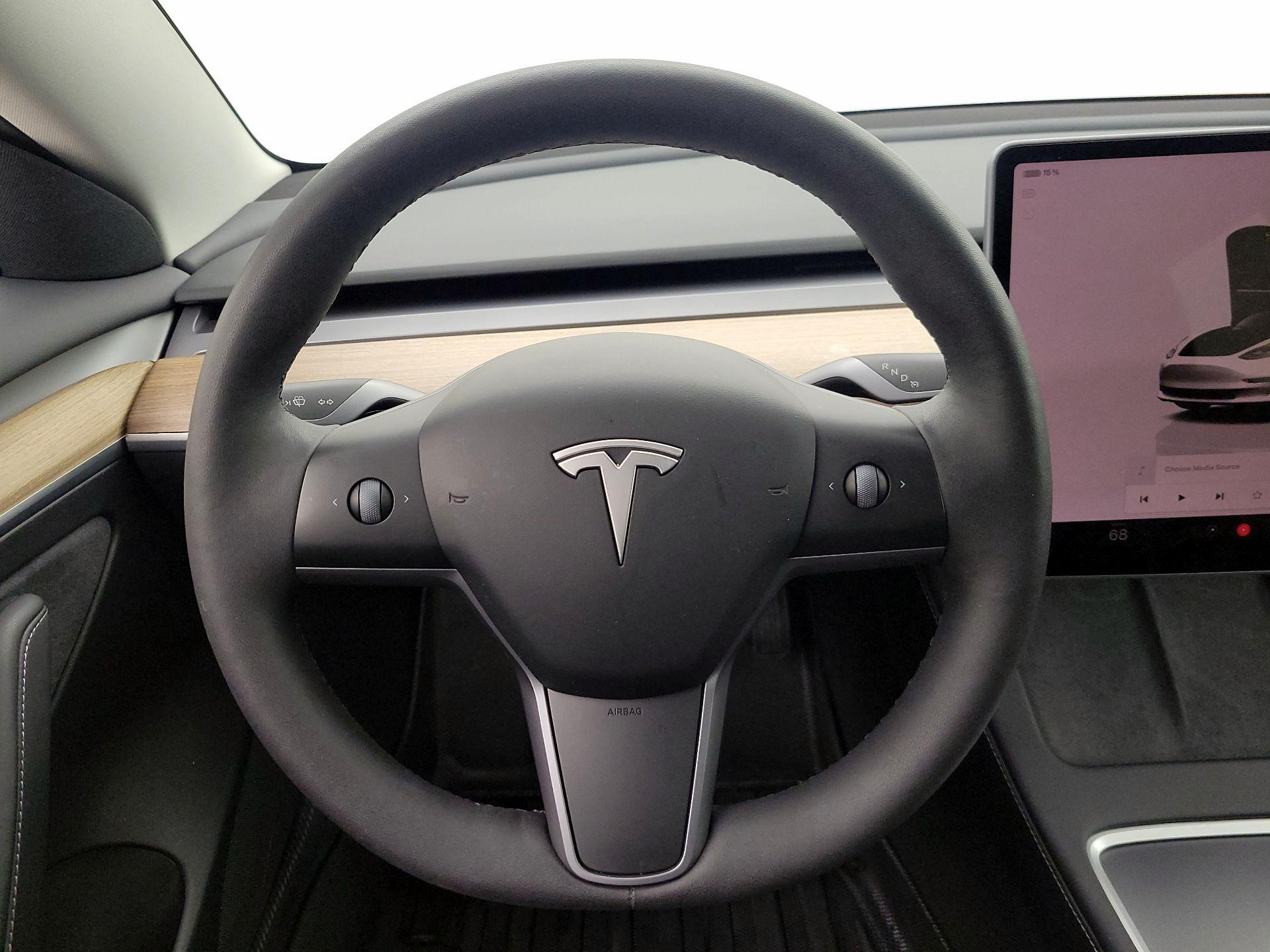 Thumbnail: 2023 Tesla Model 3 - 10