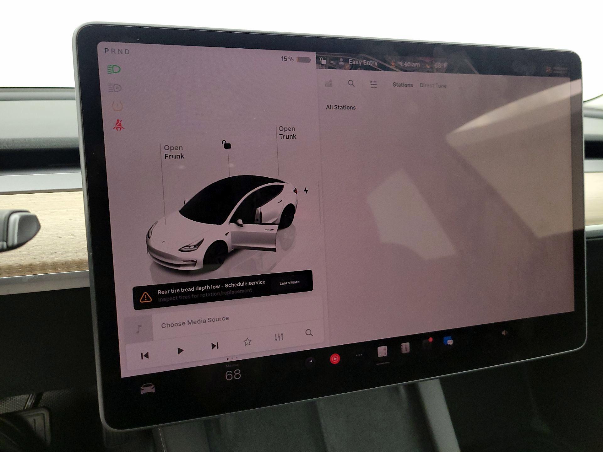 Thumbnail: 2023 Tesla Model 3 - 15