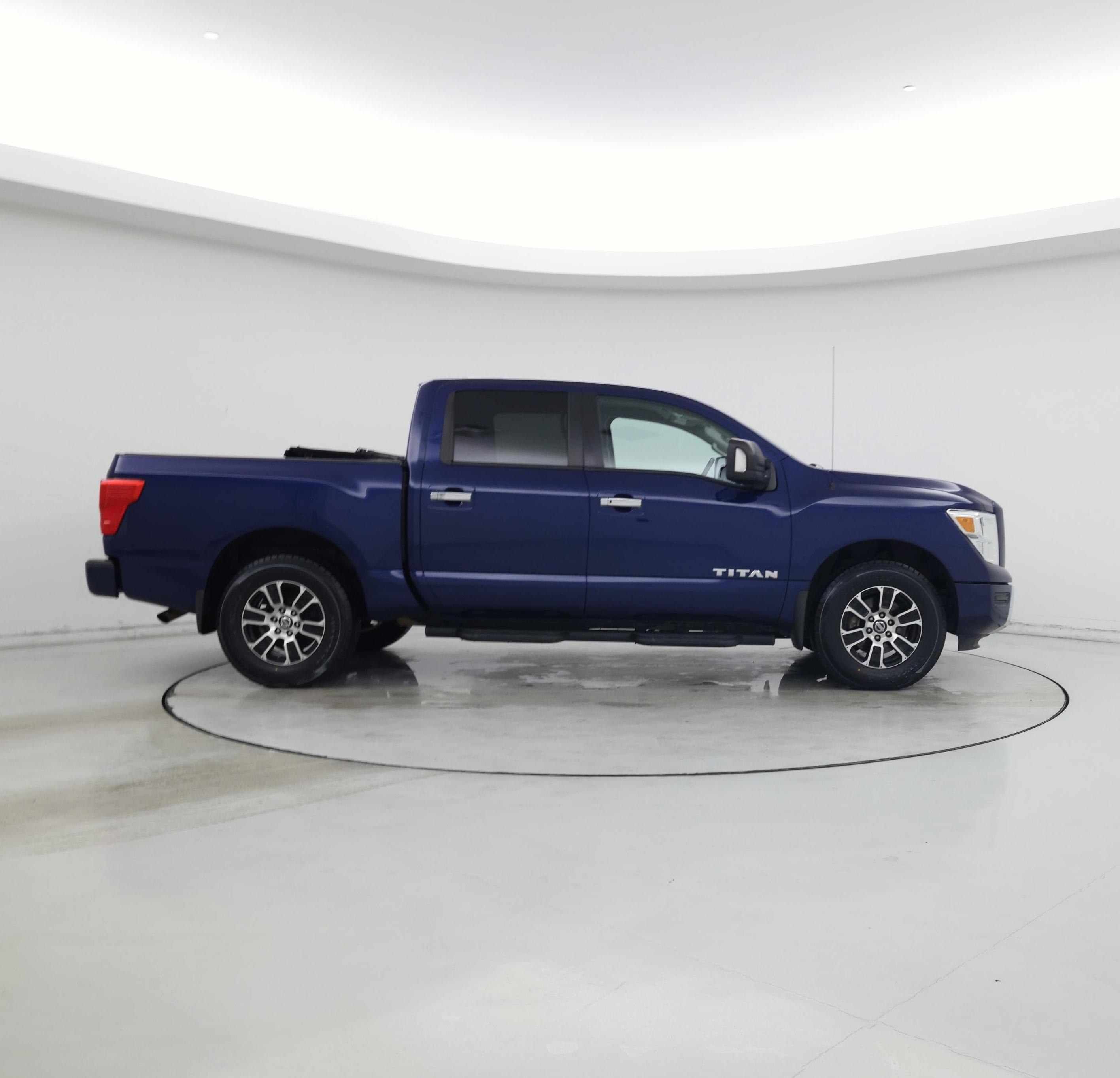 Thumbnail: 2021 Nissan Titan - 7