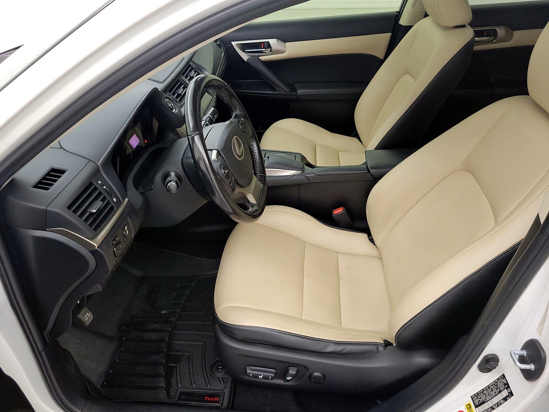 Thumbnail: 2017 Lexus CT - 11