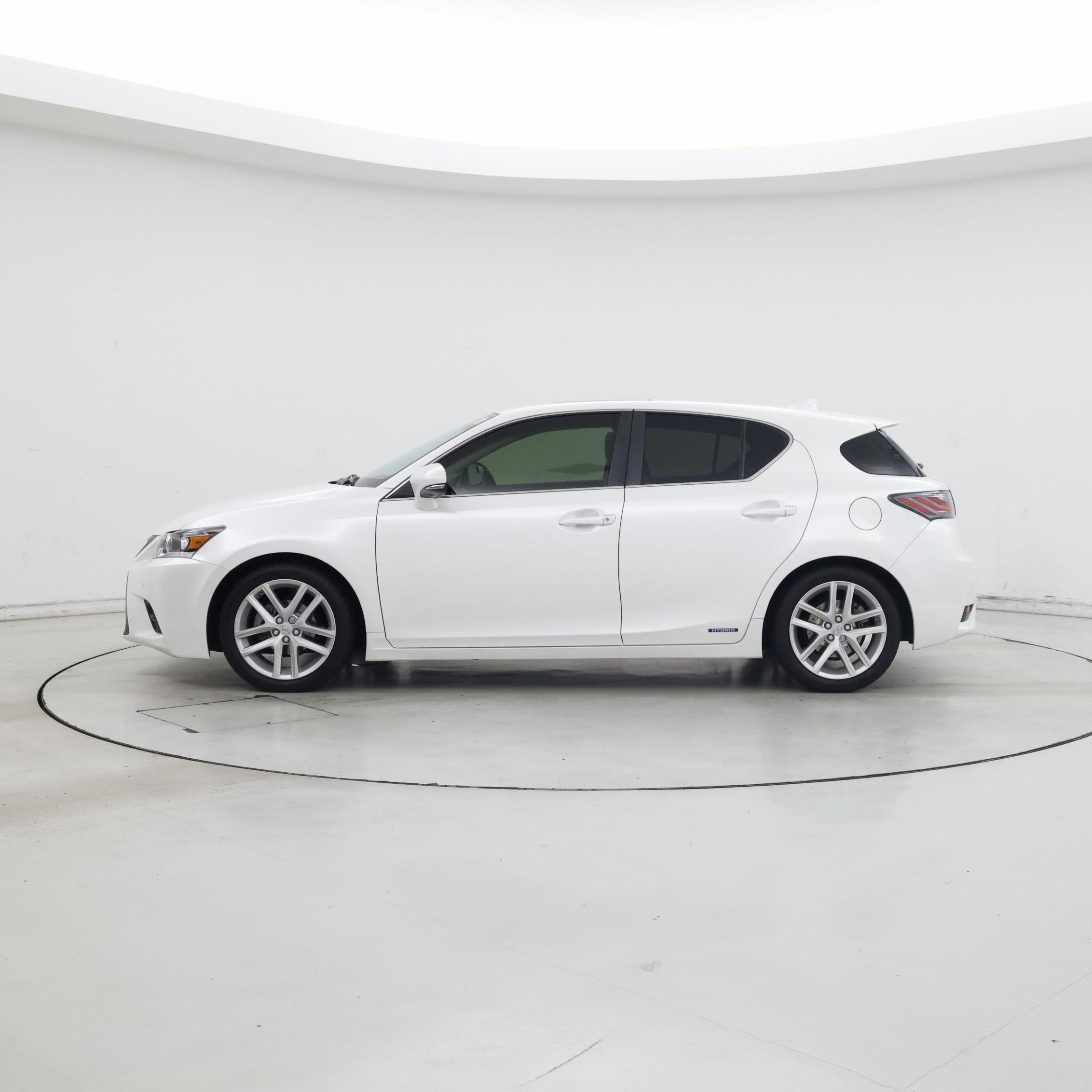 Thumbnail: 2017 Lexus CT - 3
