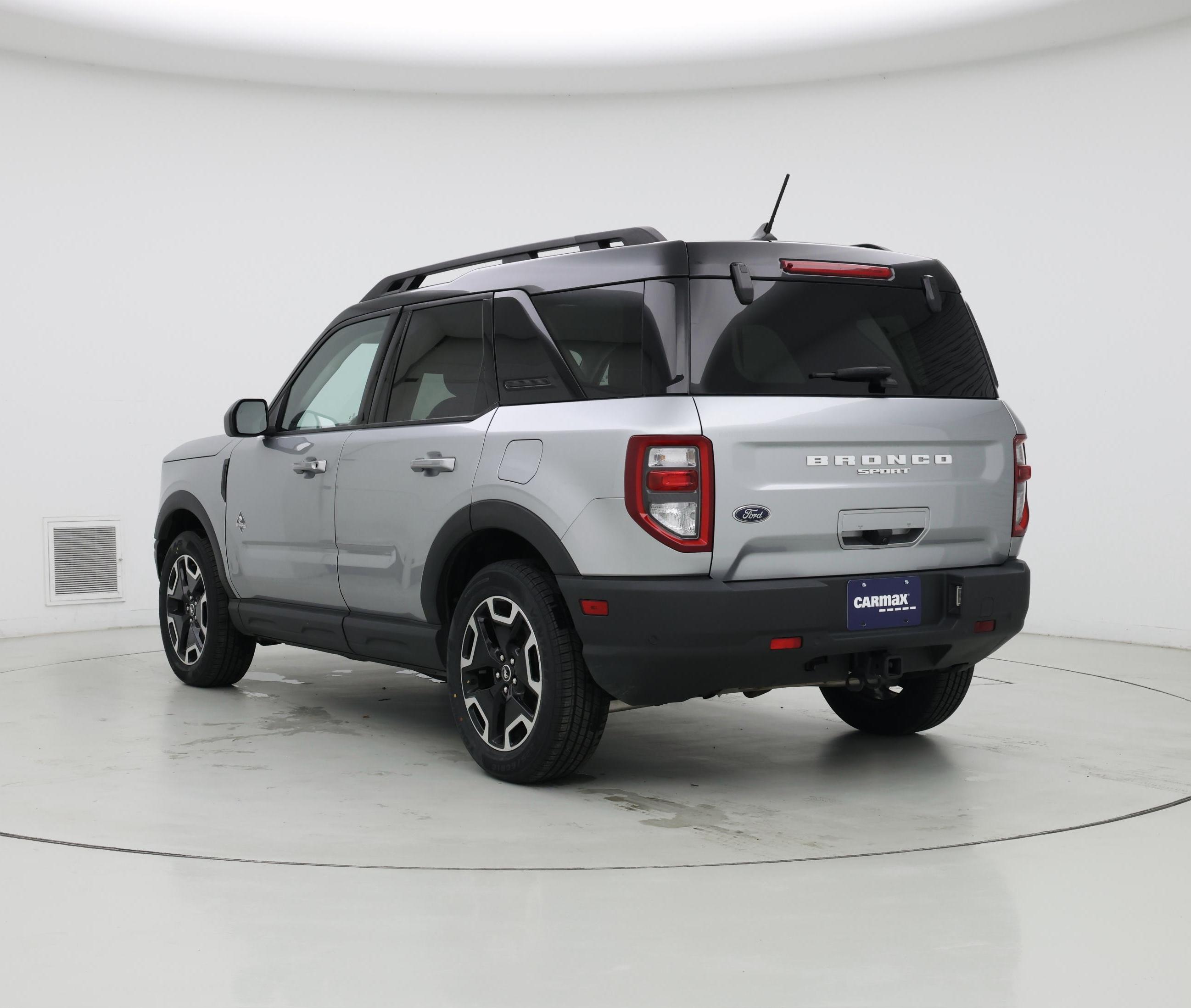 Thumbnail: 2022 Ford Bronco Sport - 2