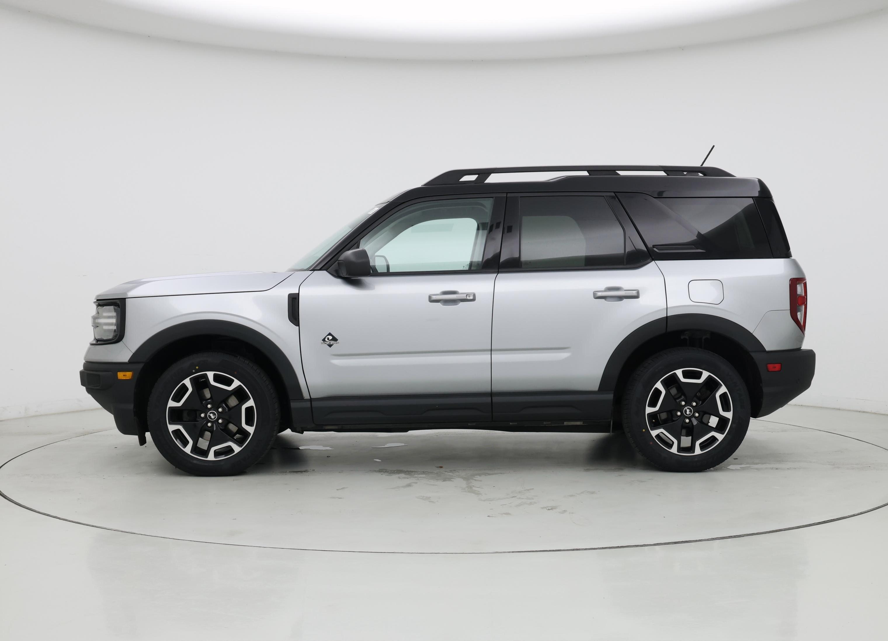 Thumbnail: 2022 Ford Bronco Sport - 3