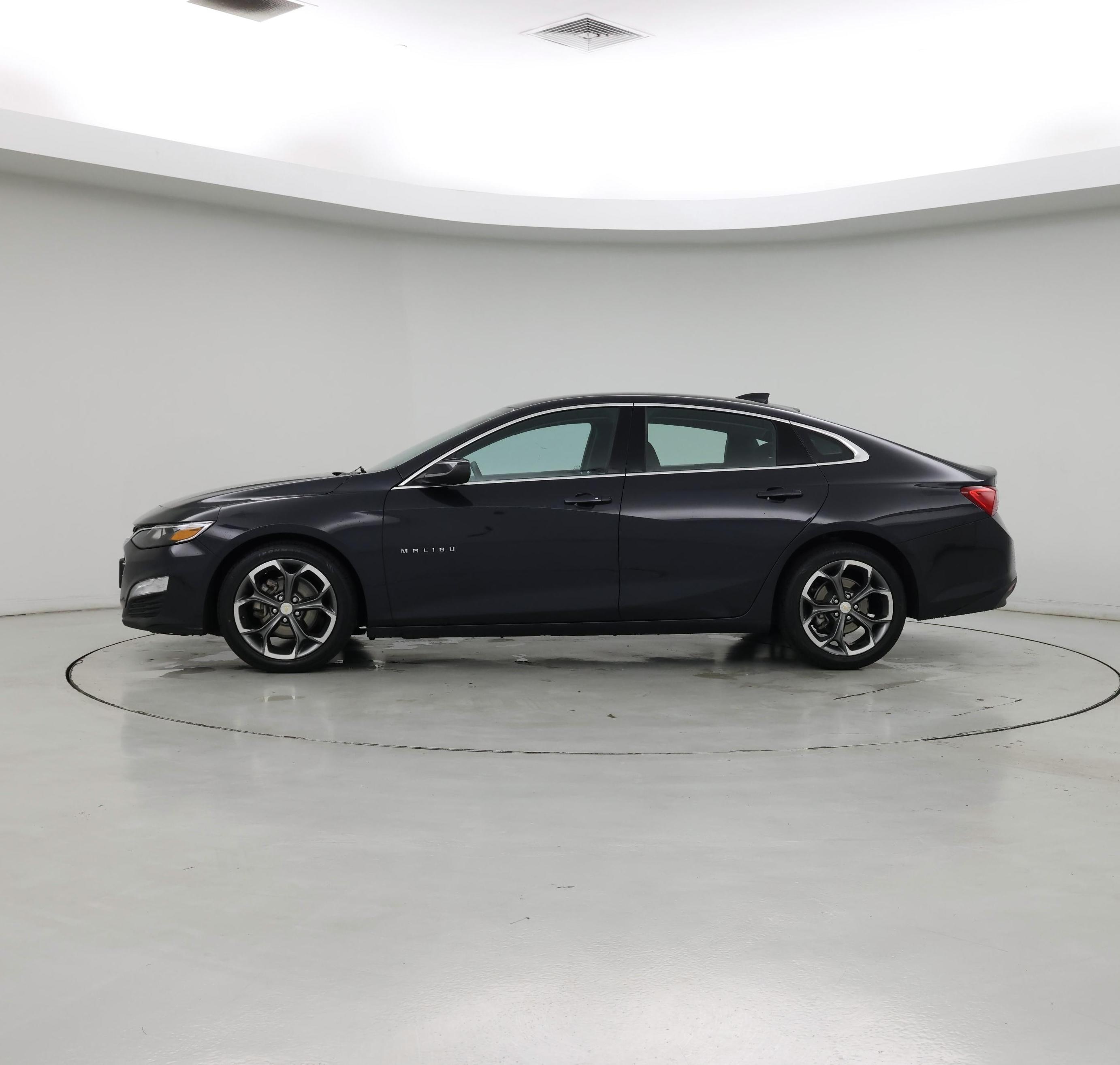 Thumbnail: 2023 Chevrolet Malibu - 3