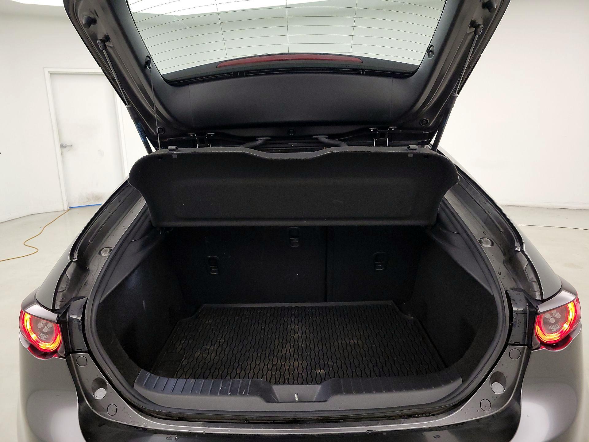 Thumbnail: 2020 Mazda Mazda3 - 18