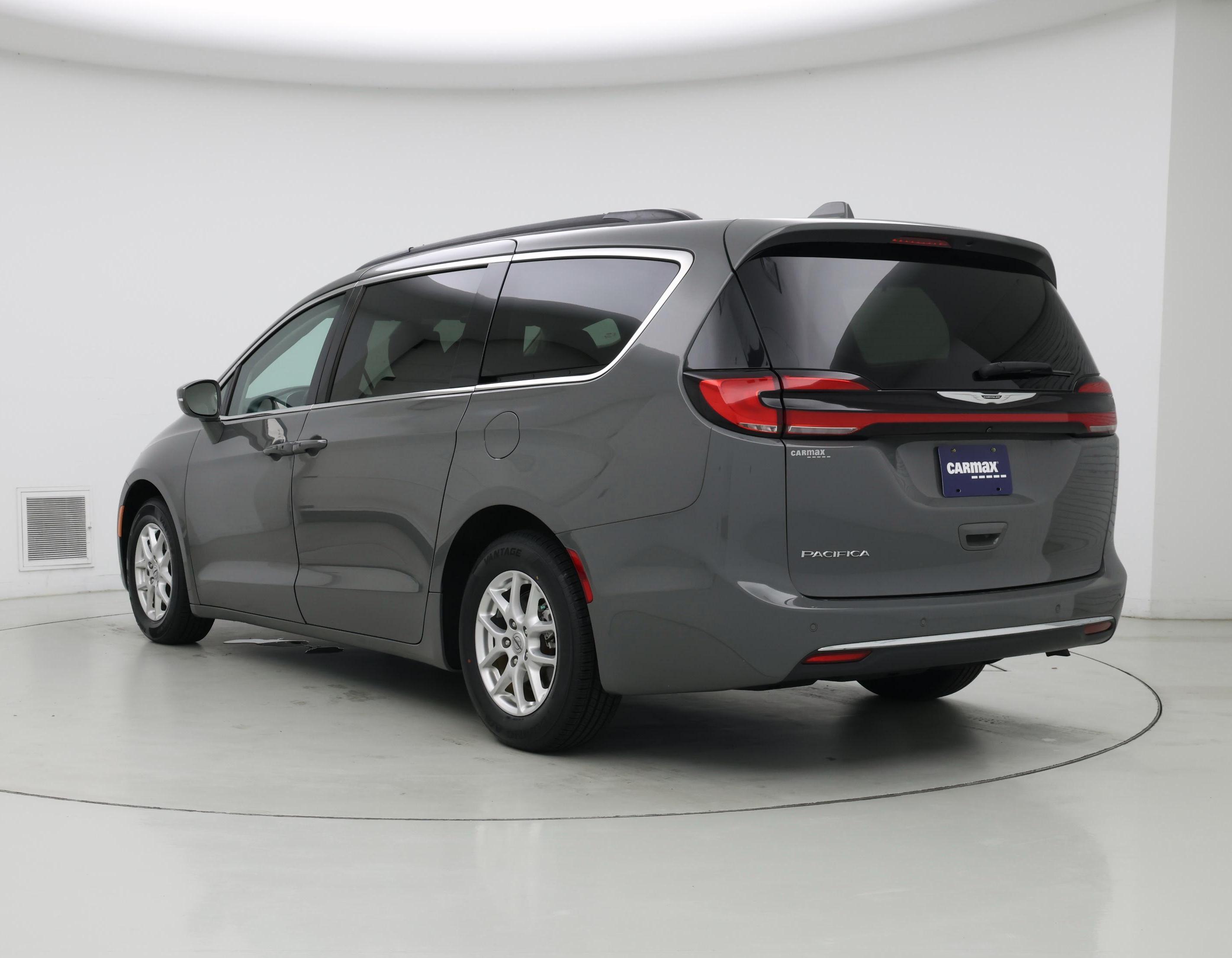 Thumbnail: 2022 Chrysler Pacifica - 2