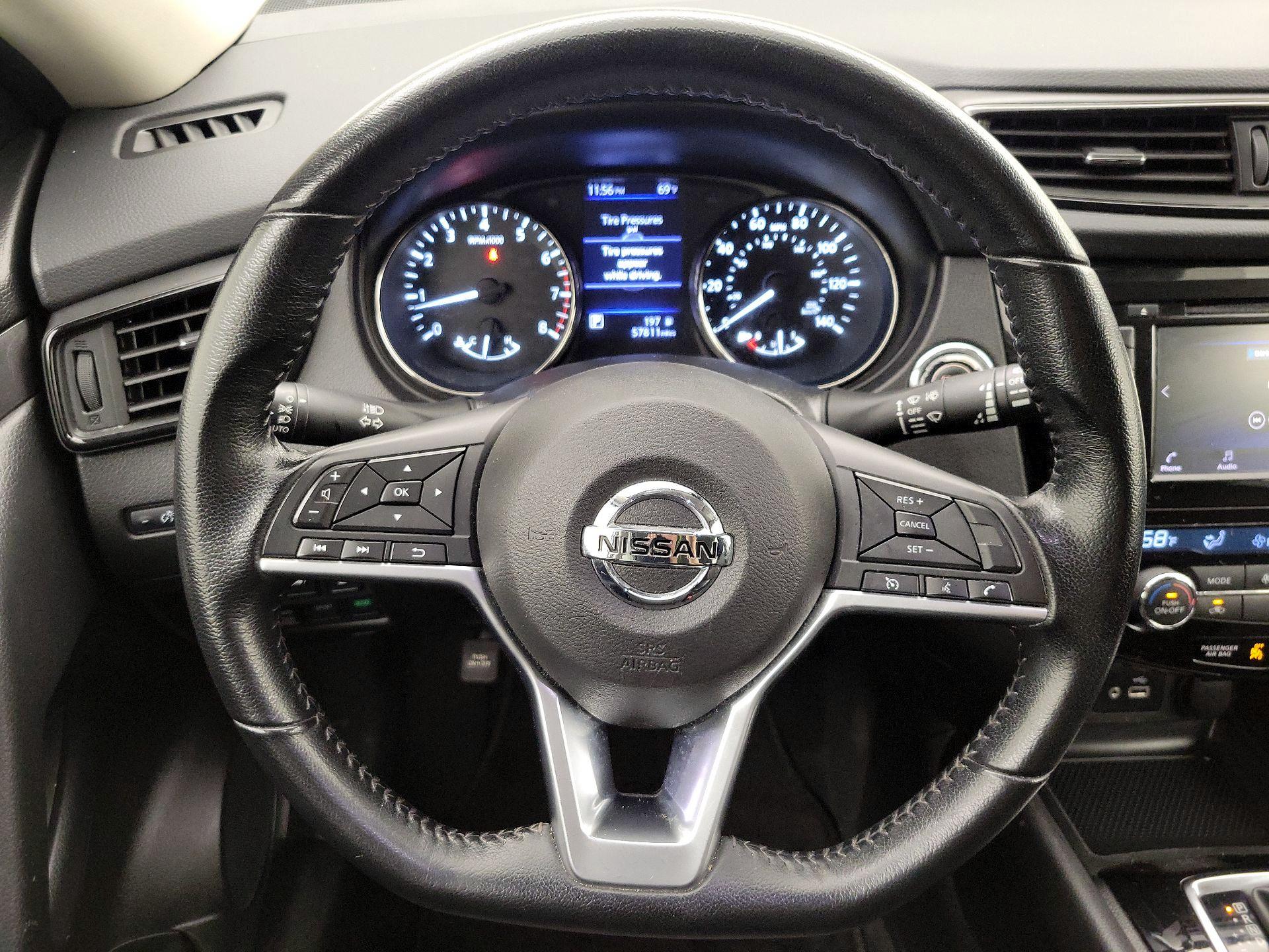 Thumbnail: 2020 Nissan Rogue - 10