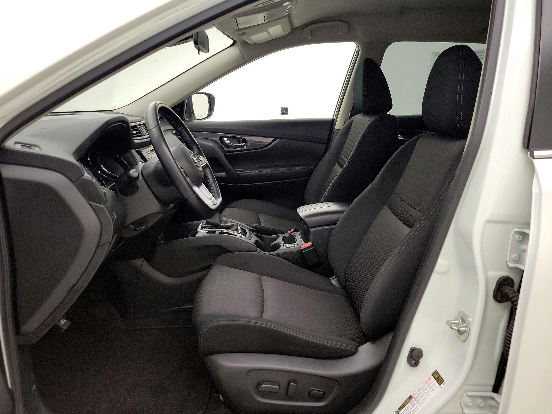 Thumbnail: 2020 Nissan Rogue - 11