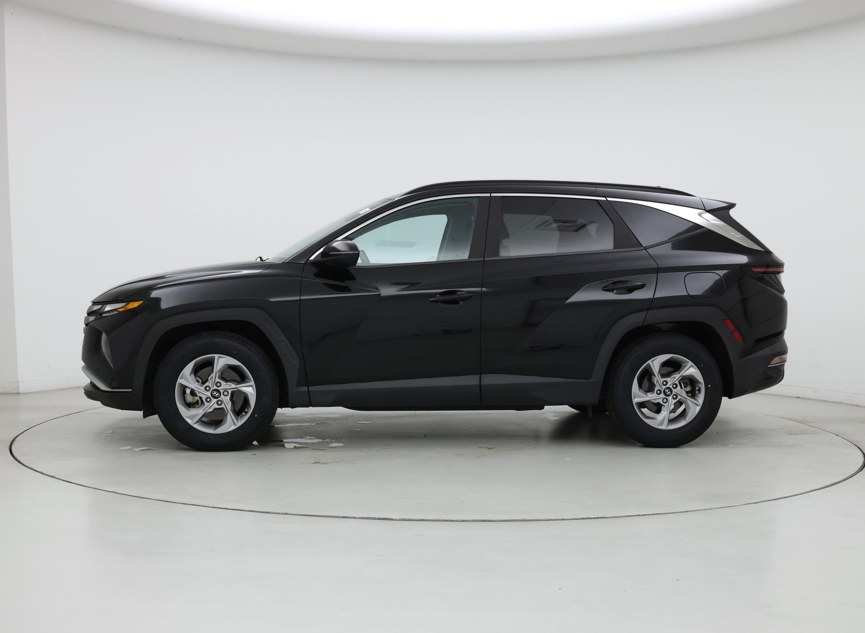 Thumbnail: 2022 Hyundai Tucson - 3