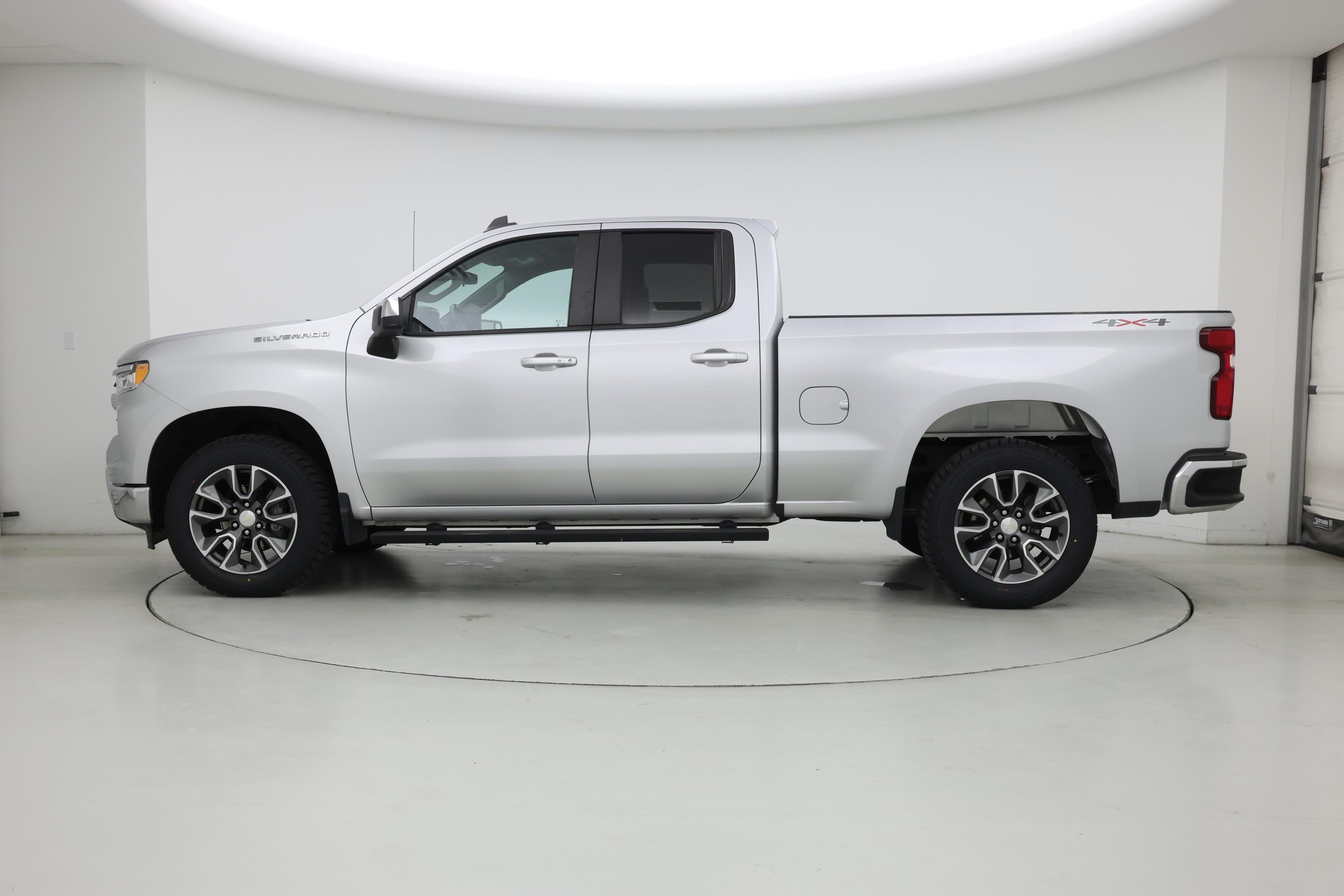 Thumbnail: 2022 Chevrolet Silverado 1500 - 3