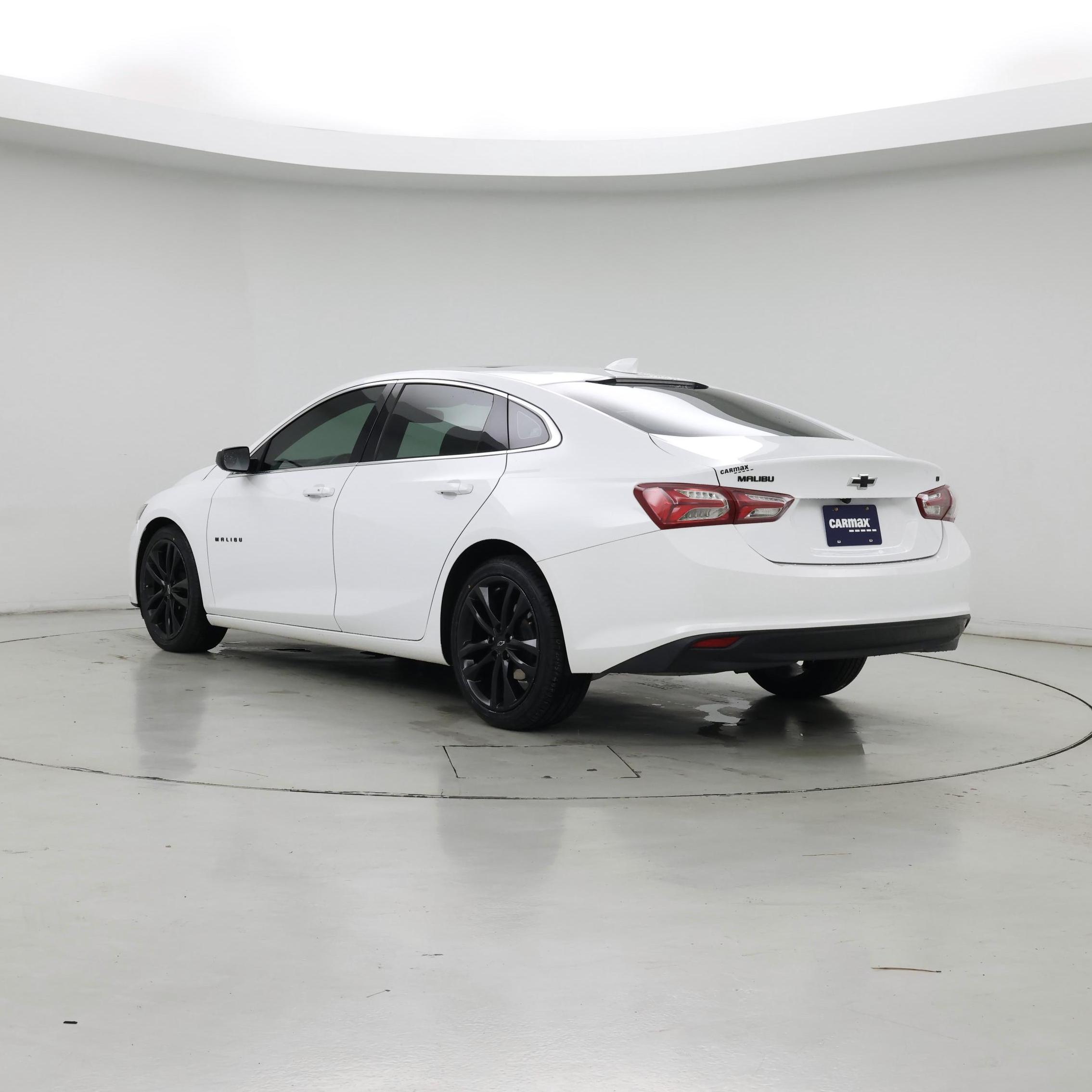Thumbnail: 2022 Chevrolet Malibu - 2