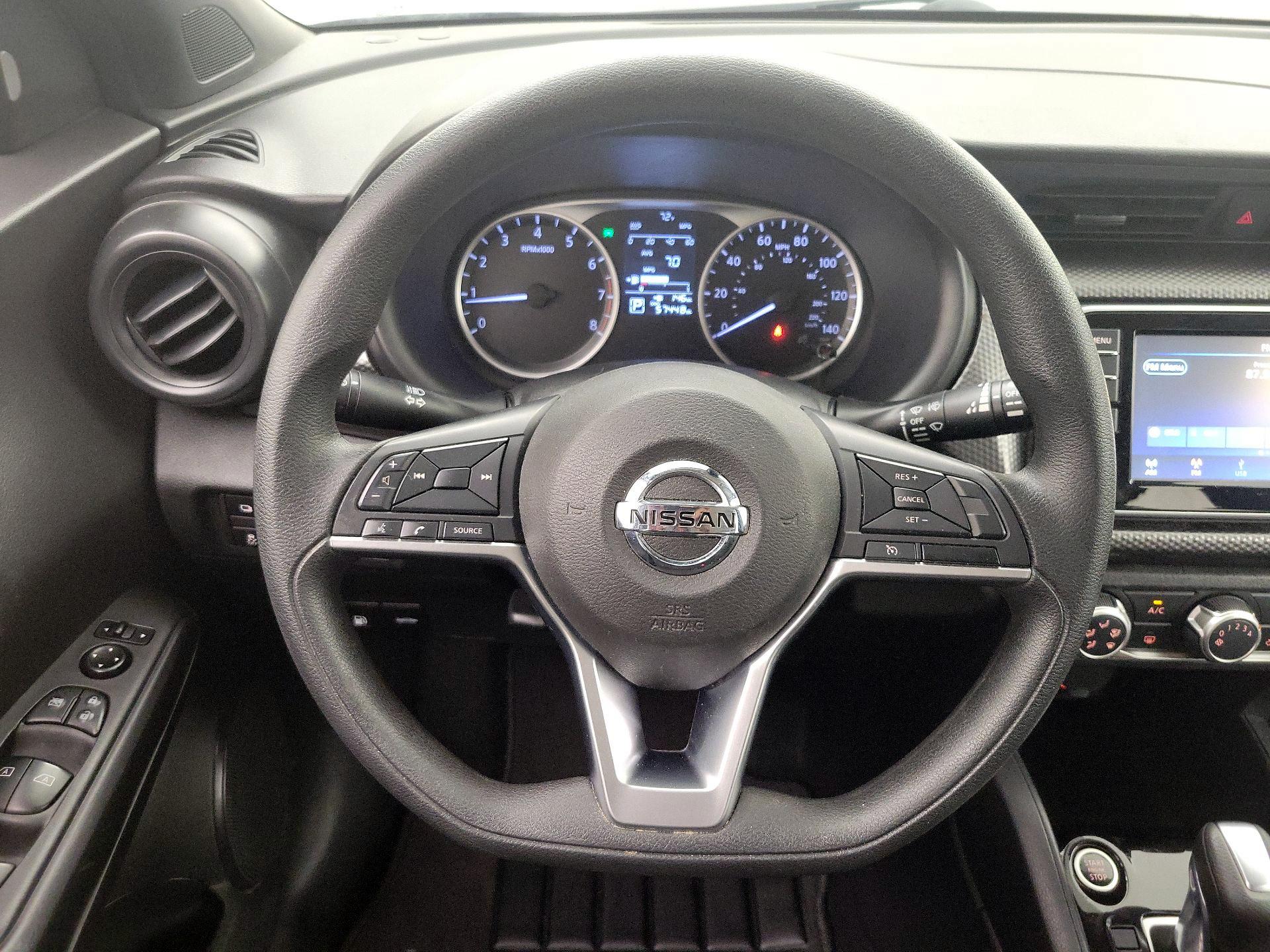 Thumbnail: 2020 Nissan Kicks - 10